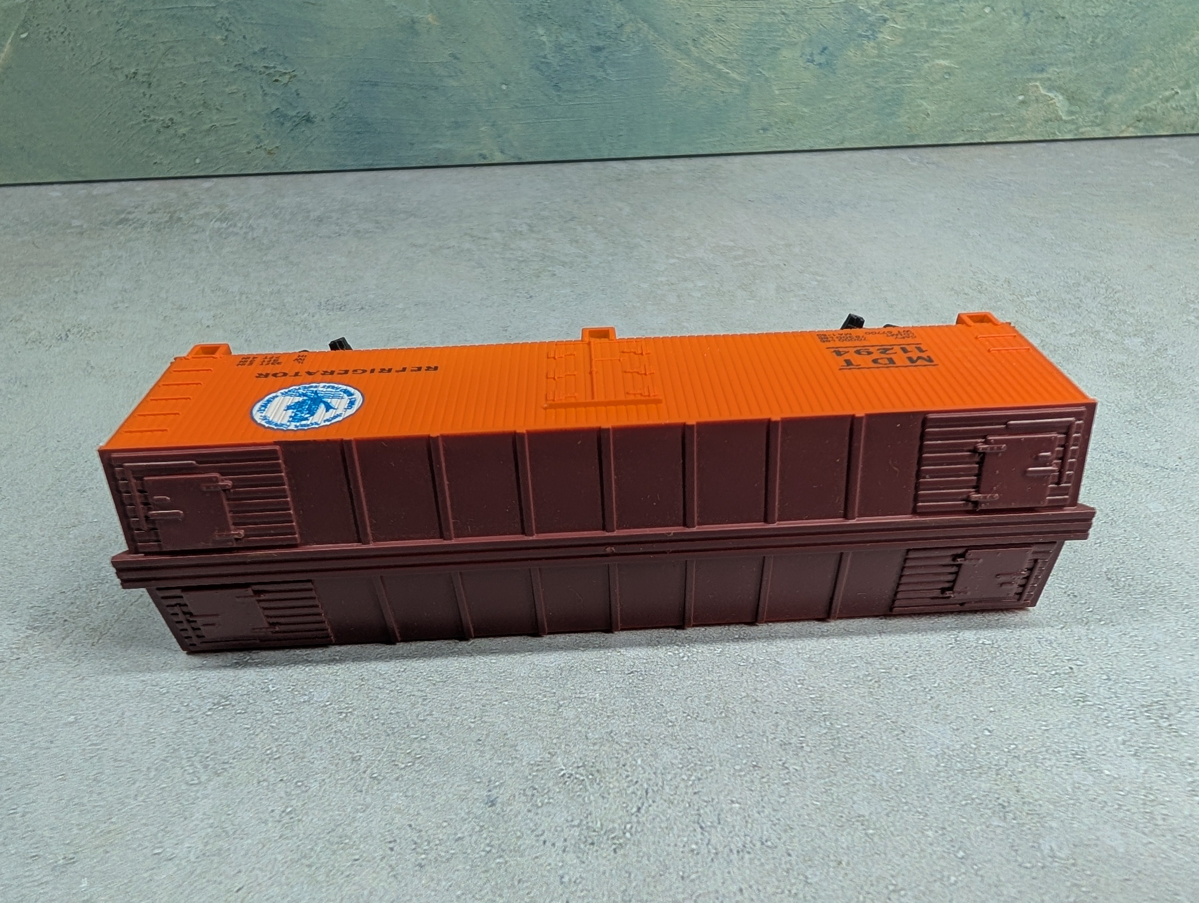 USED Life-Like HO Scale 38' Woodside Reefer Box Car New York Central MDT #11294 Bev-Bel