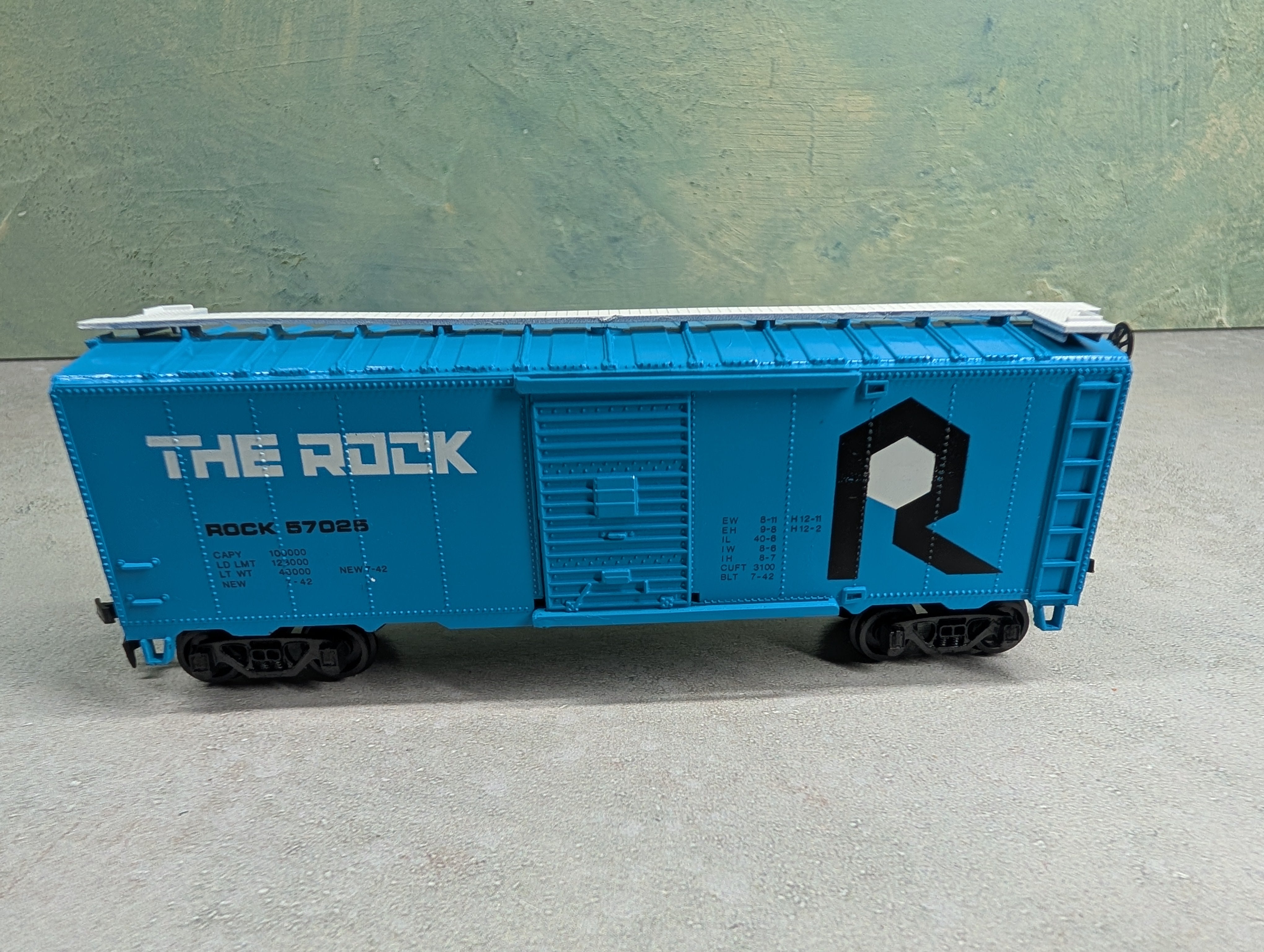 USED Bachmann HO Scale 41' Steel Box Car Rock Island #57025