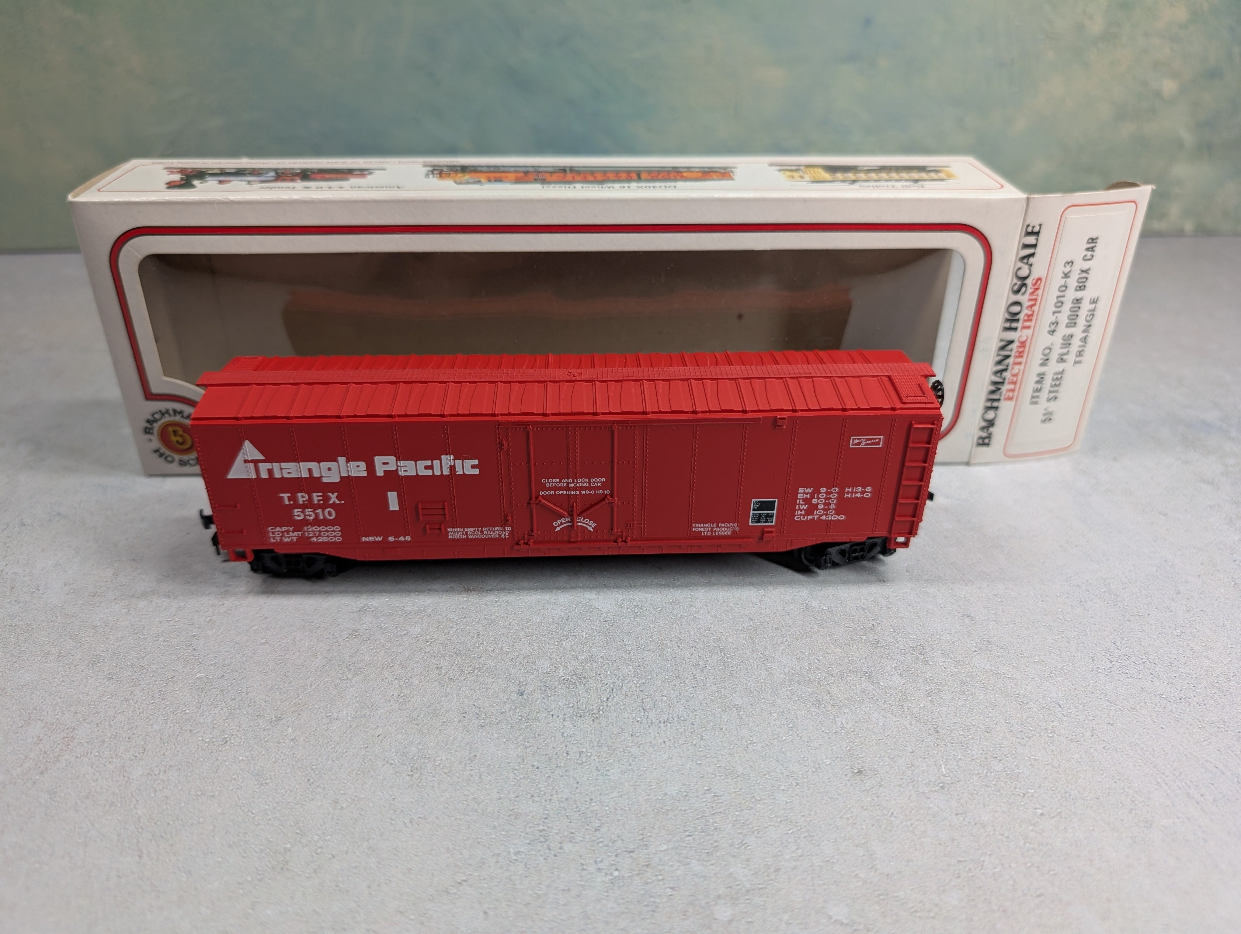 USED Bachmann HO Scale 51' Steel PD Box Car Triangle Pacific TPFX #5510