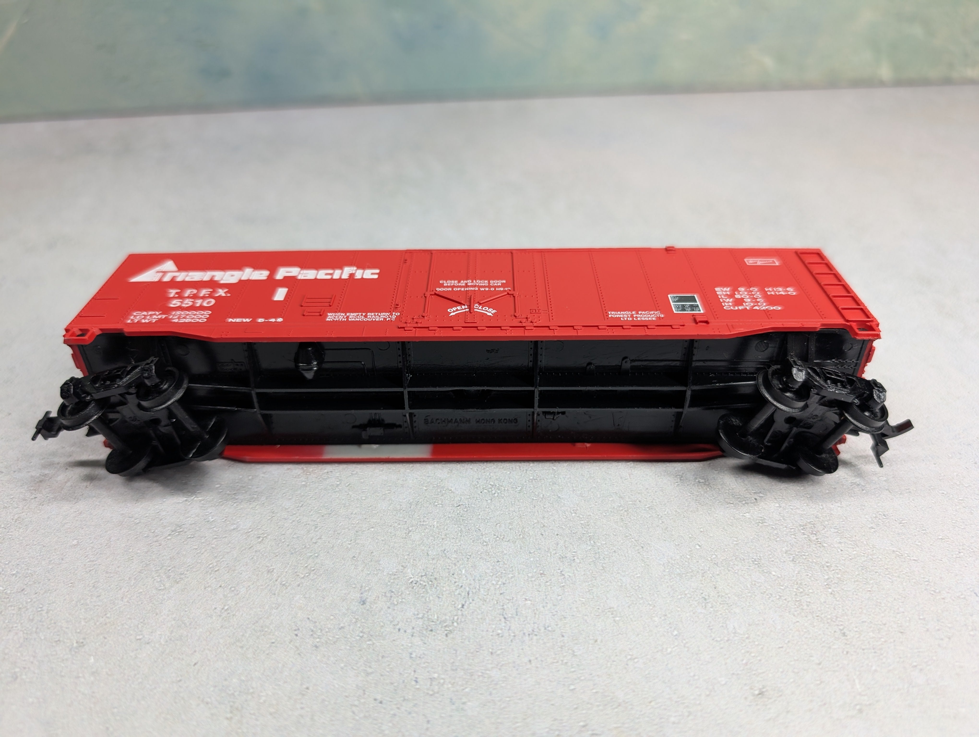 USED Bachmann HO Scale 51' Steel PD Box Car Triangle Pacific TPFX #5510