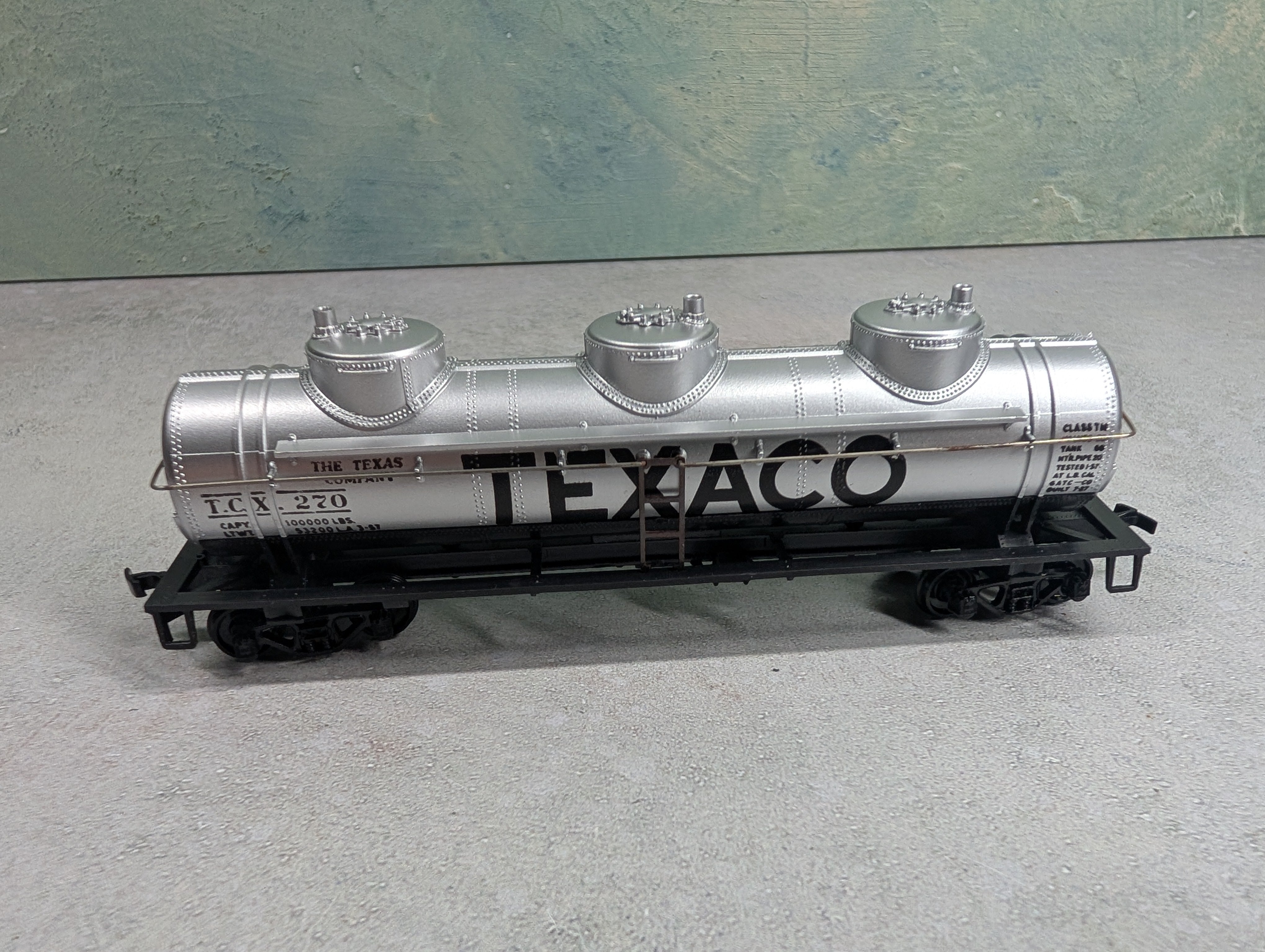 USED Athearn HO Scale Triple Dome Tank Car Texaco TCX #270