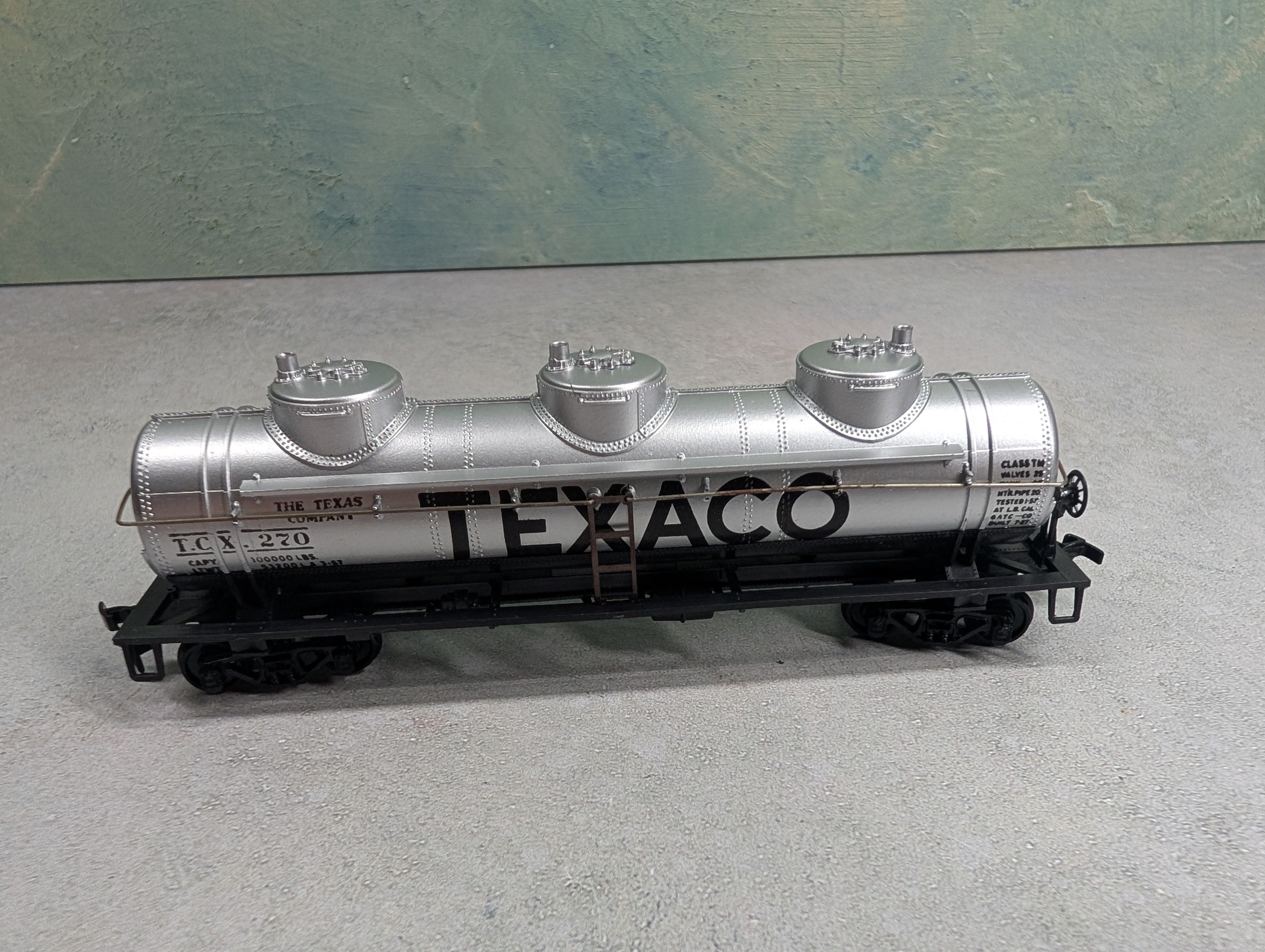 USED Athearn HO Scale Triple Dome Tank Car Texaco TCX #270