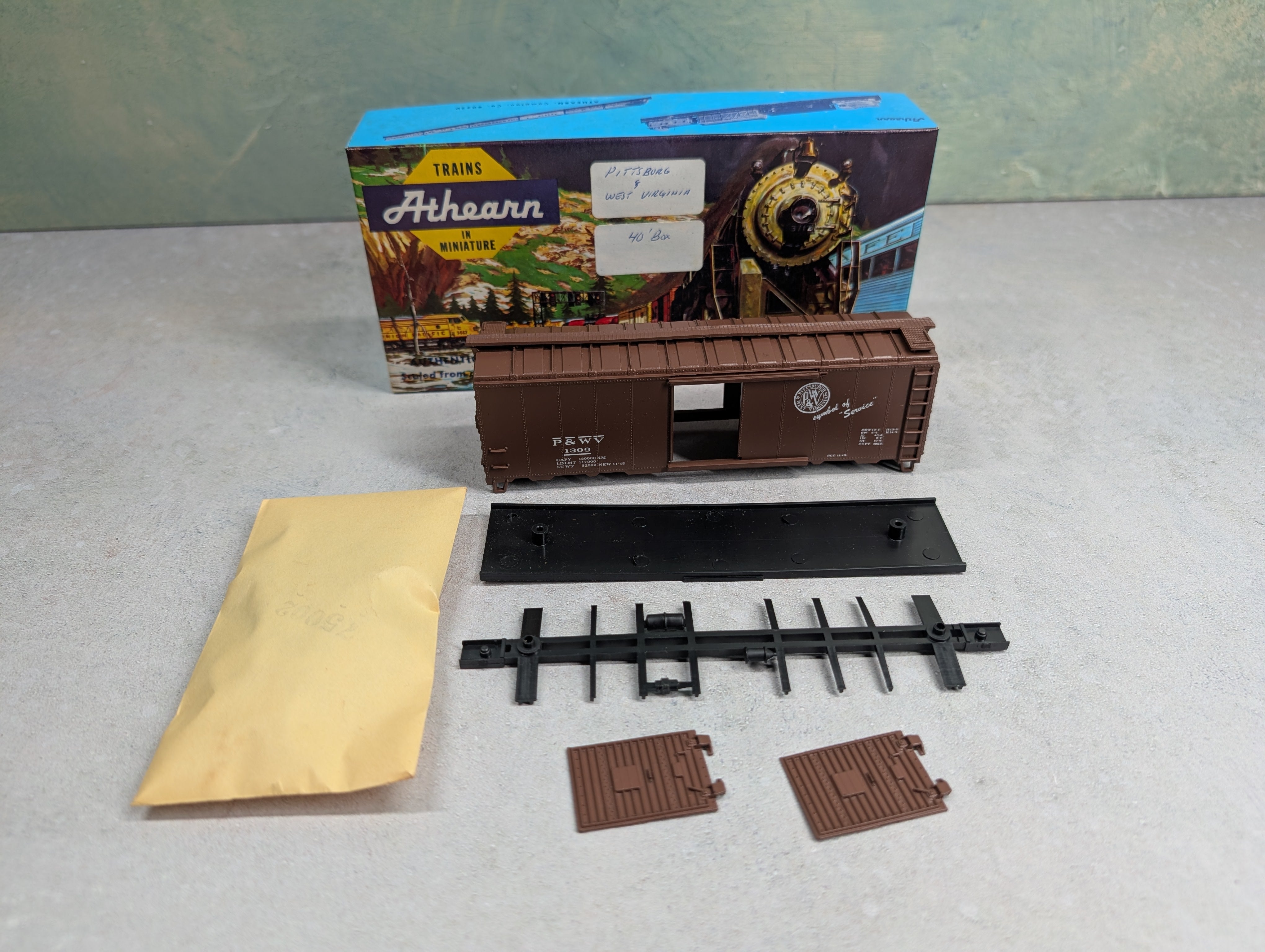 USED Athearn HO Scale 40' Box Car Pittsburgh & West Virginia P&WV #1309 Bev-Bel KIT