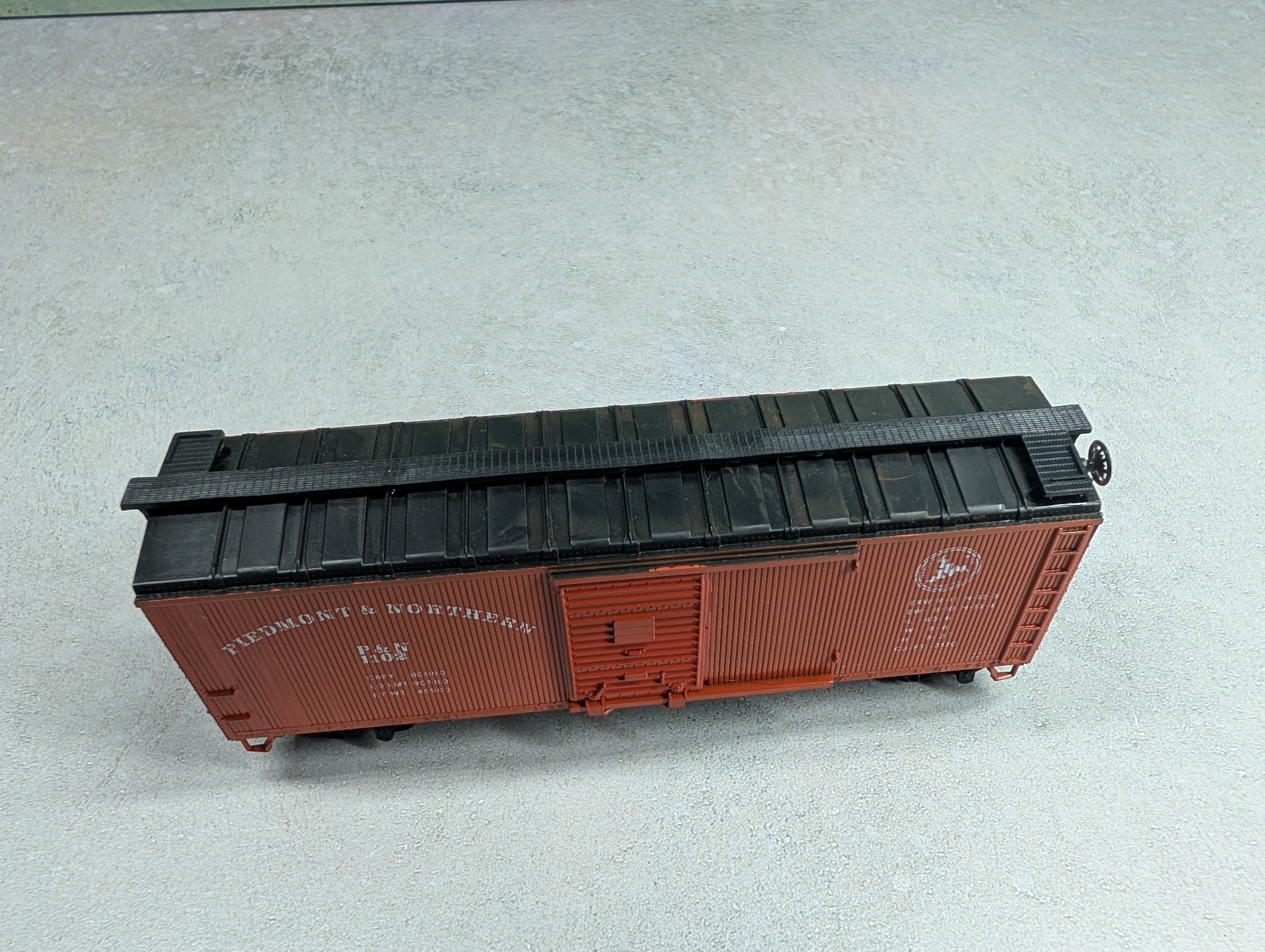 USED Athearn HO Scale 40' Wood Sided Box Car Piedmont & Northern P&N #1102 Rare