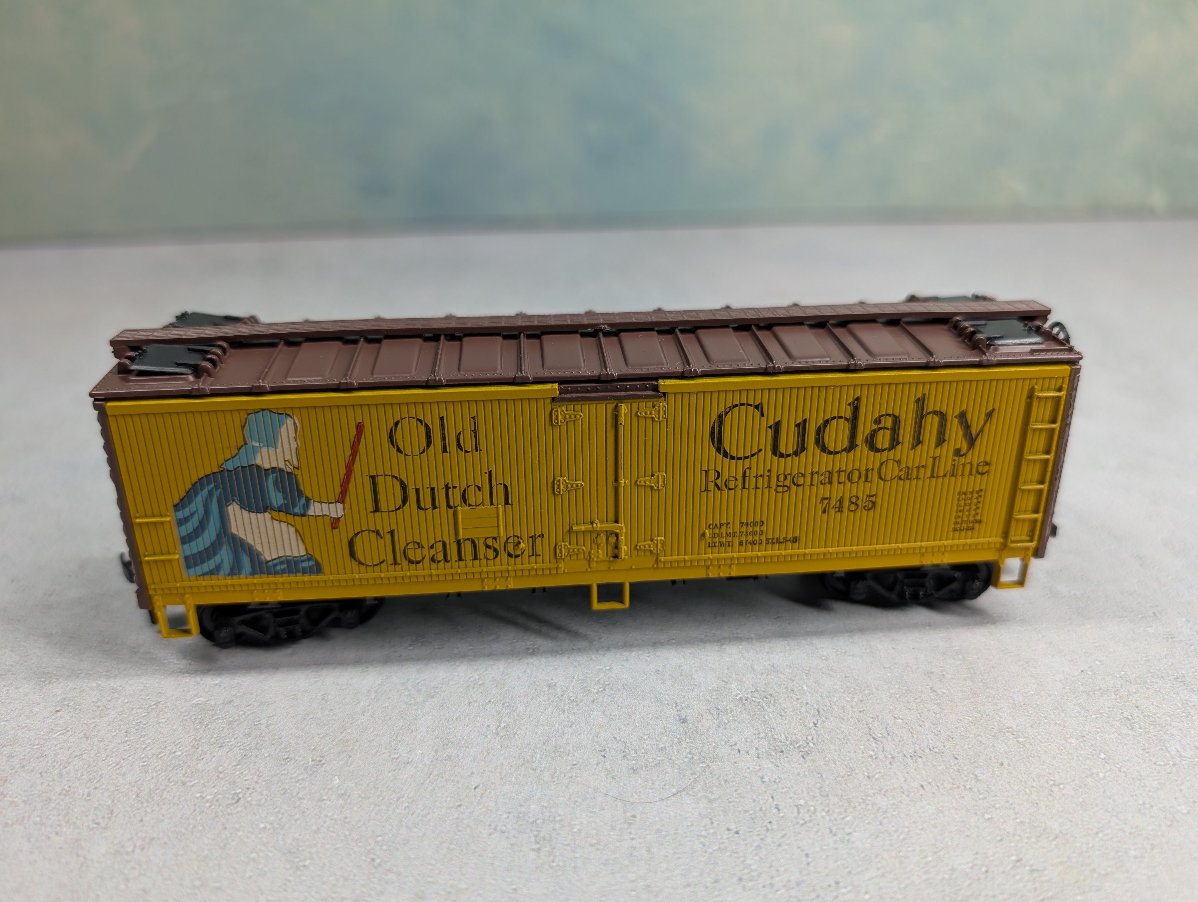 USED Athearn HO Scale 40' Wooden Reefer Box Car Old Dutch Cleanser #7485