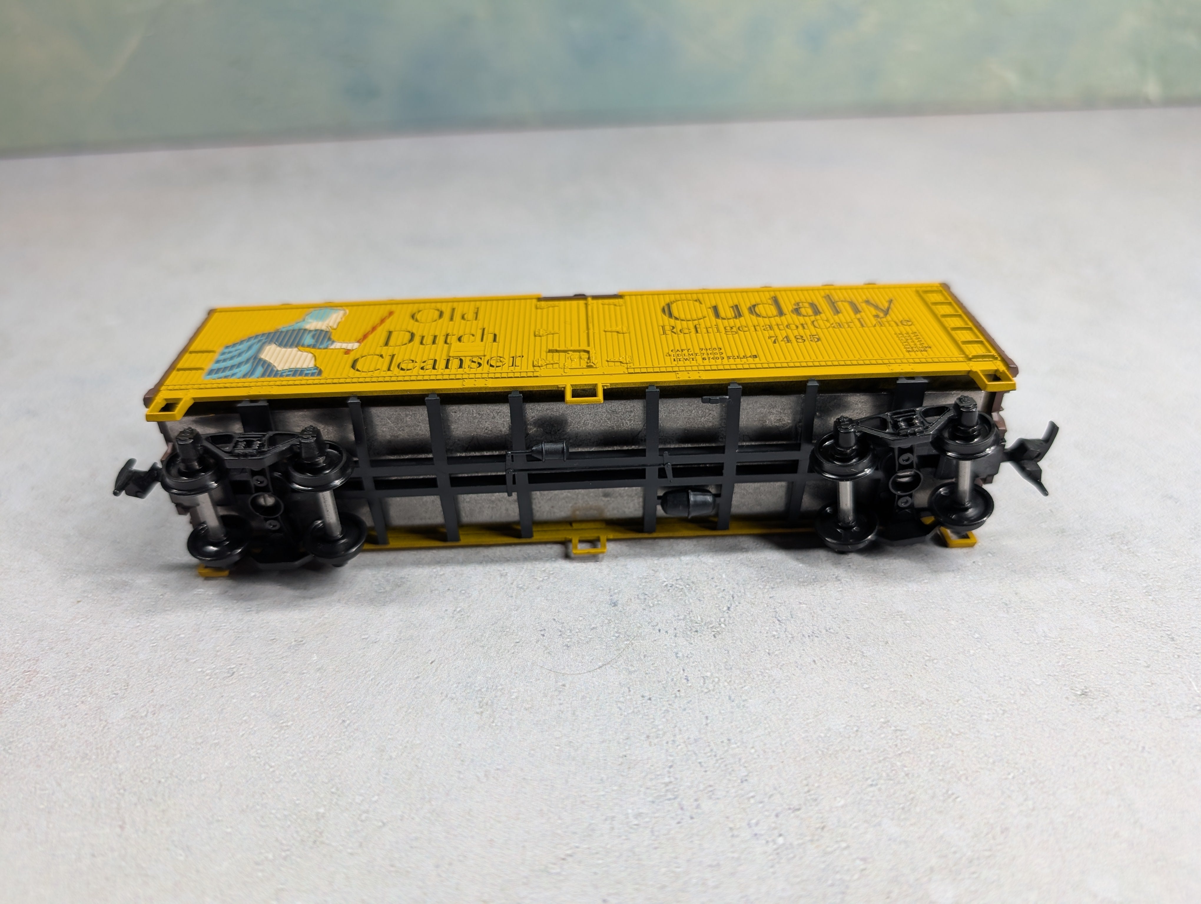 USED Athearn HO Scale 40' Wooden Reefer Box Car Old Dutch Cleanser #7485