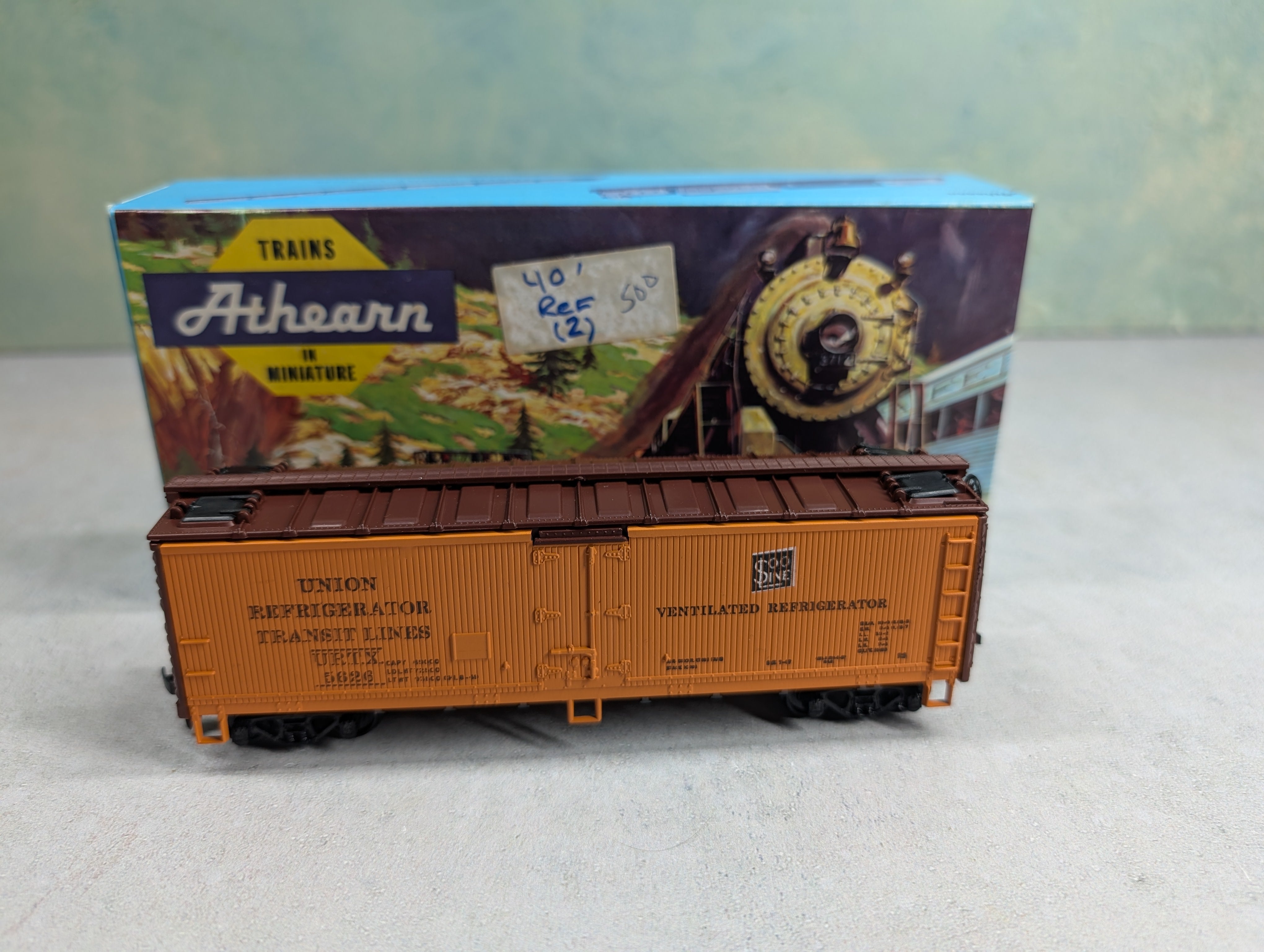 USED Athearn HO Scale 40' Wooden Reefer Box Car Union Refrigerator Transit Lines URTX #5626