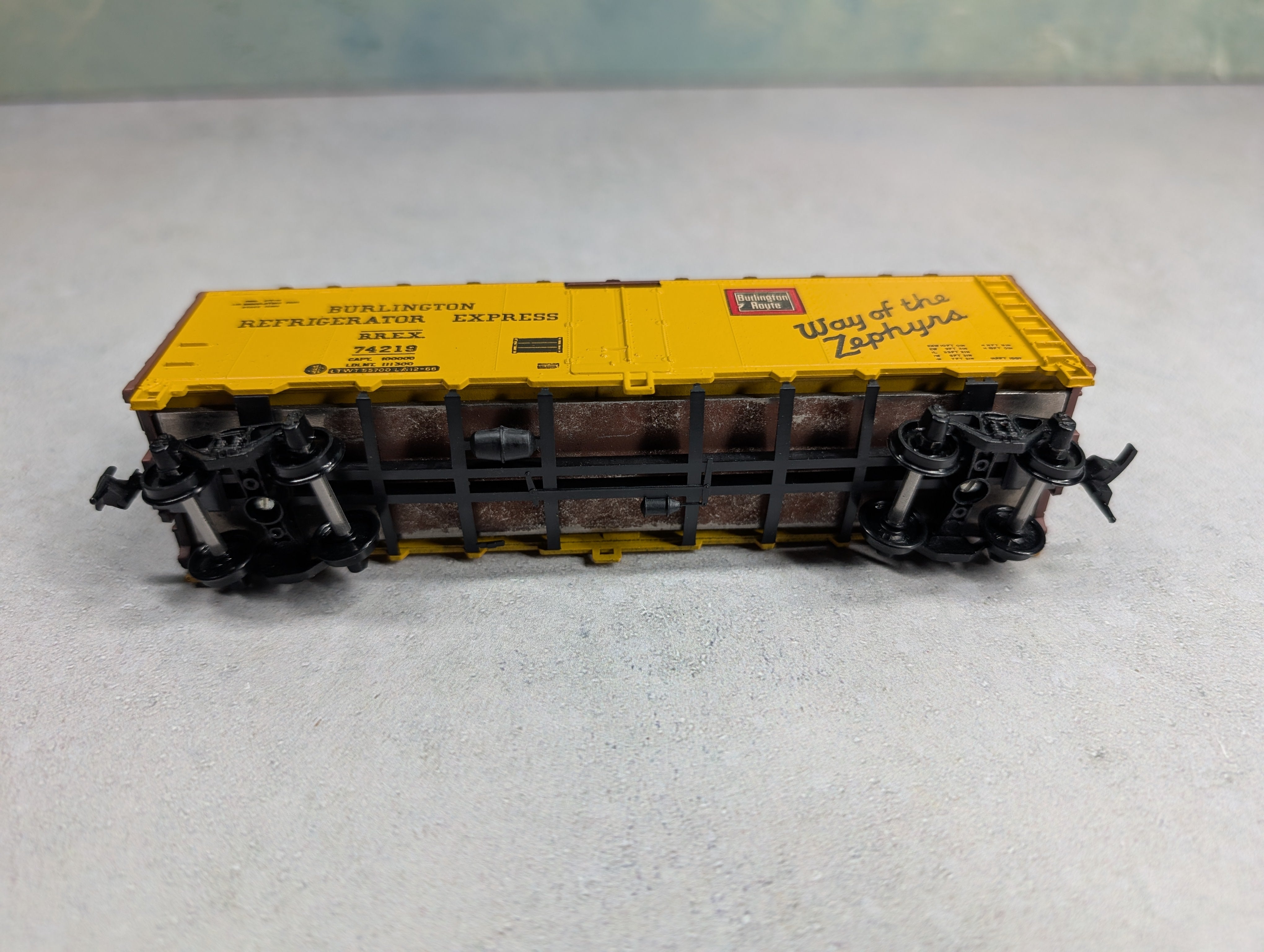 USED Athearn HO Scale 40' Reefer Box Car Burlington BREX #74219