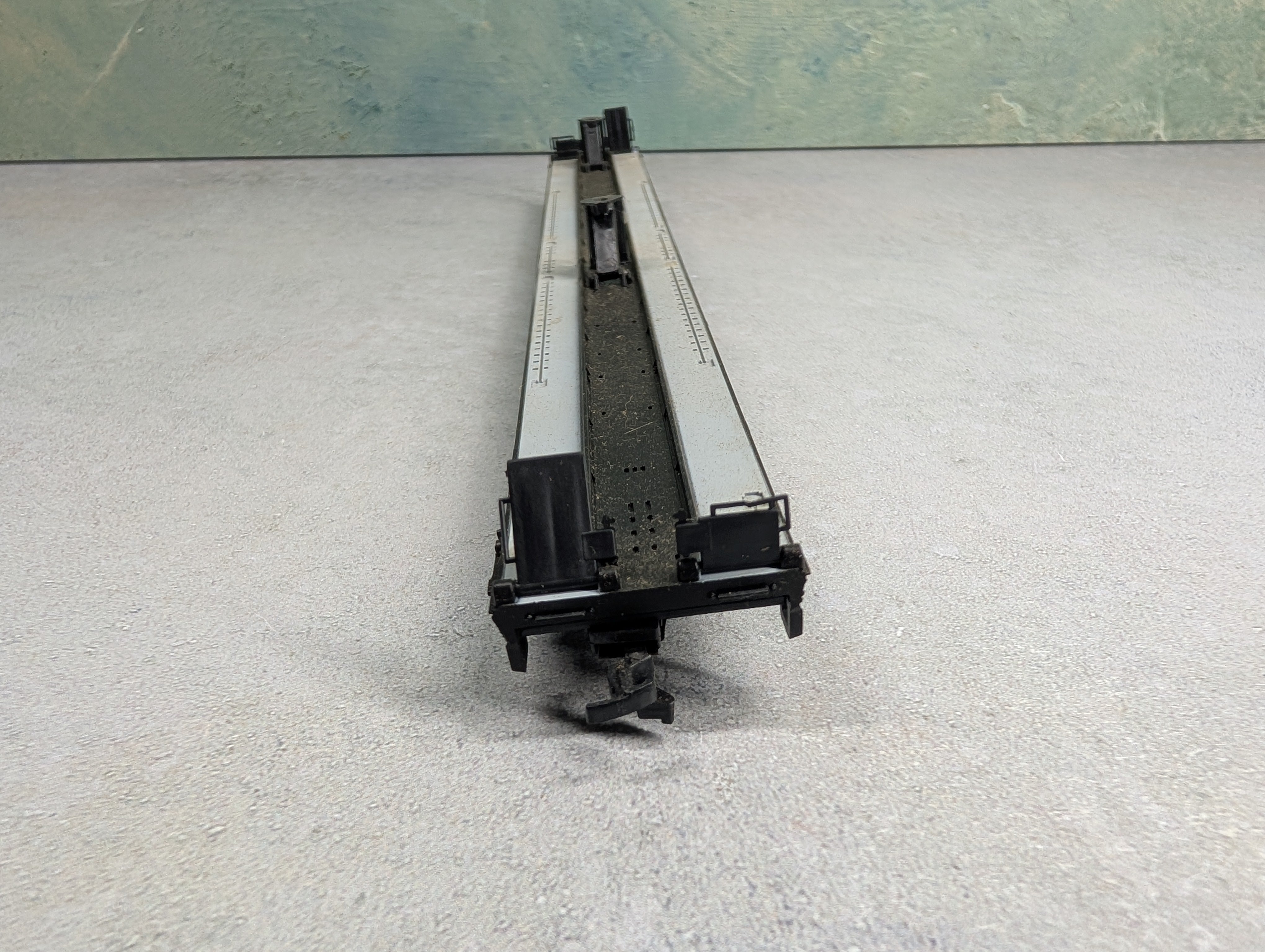 USED Athearn HO Scale 86' Flat Car w/ 2 Trailers Chesapeake and Ohio C&O #81419