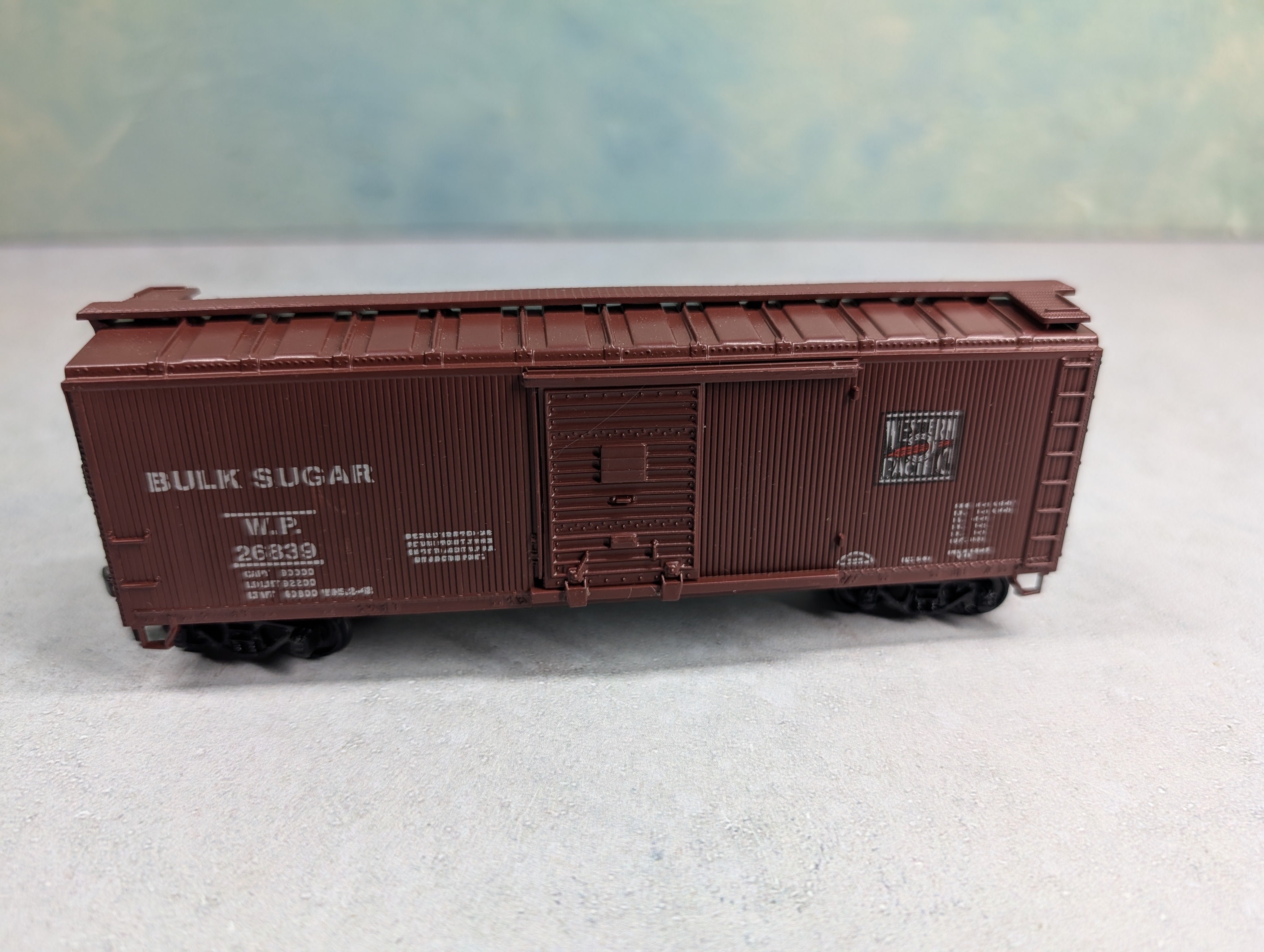 USED Athearn HO Scale 40' Wood Side Box Car Western Pacific WP #26839