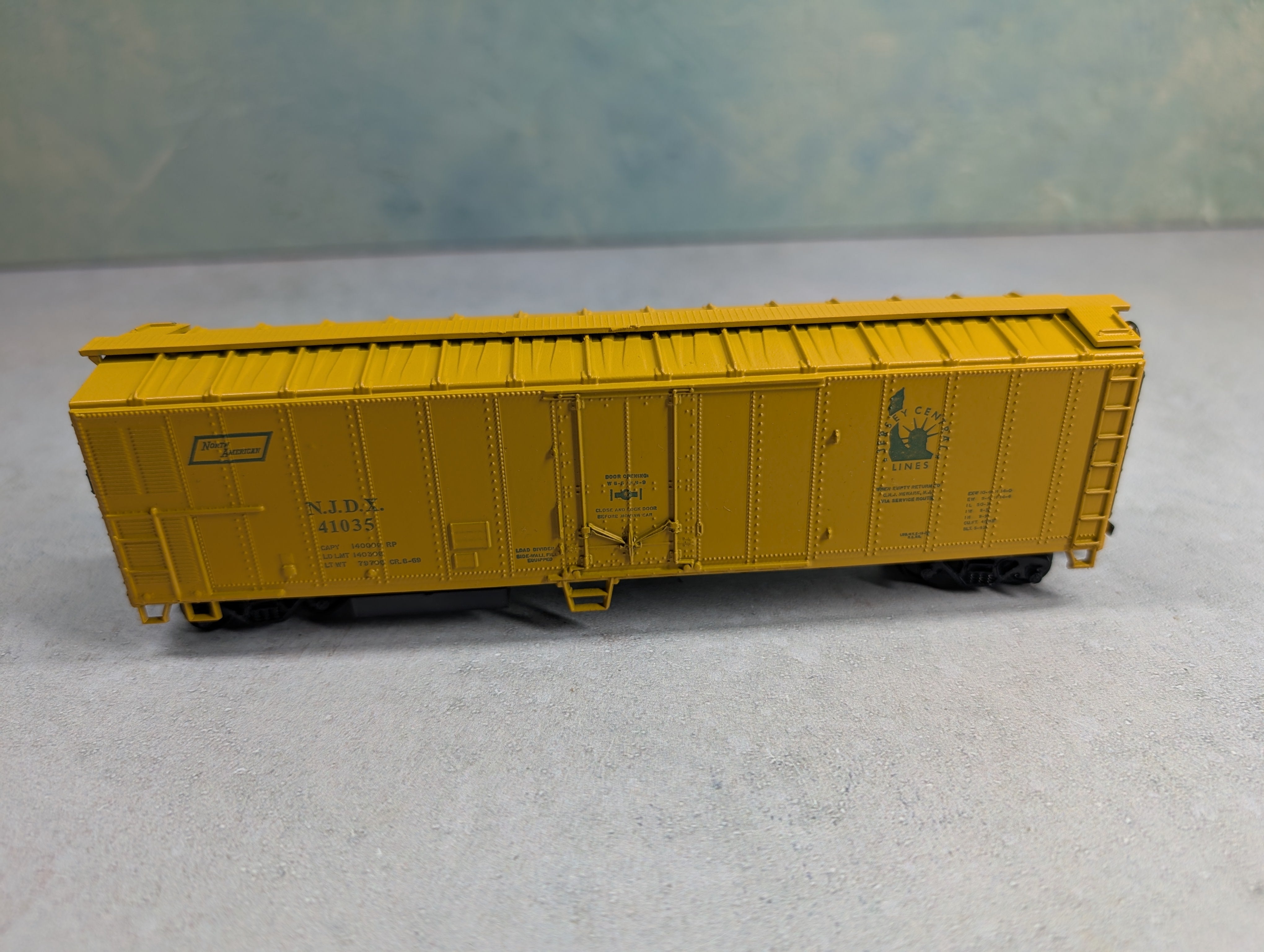 USED Athearn HO Scale 50' Mech Reefer Box Car Jersey Central NJDX #41035