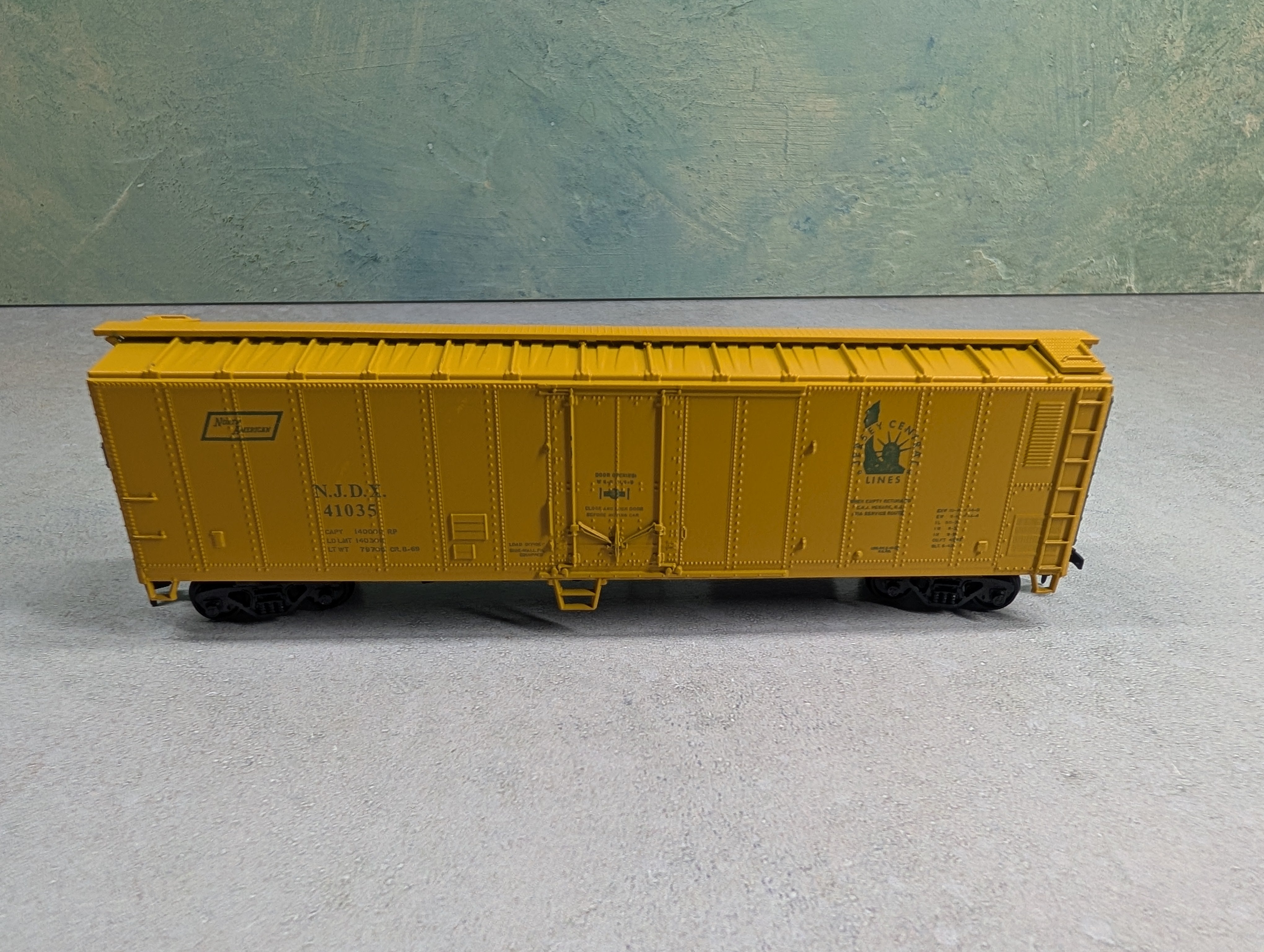 USED Athearn HO Scale 50' Mech Reefer Box Car Jersey Central NJDX #41035