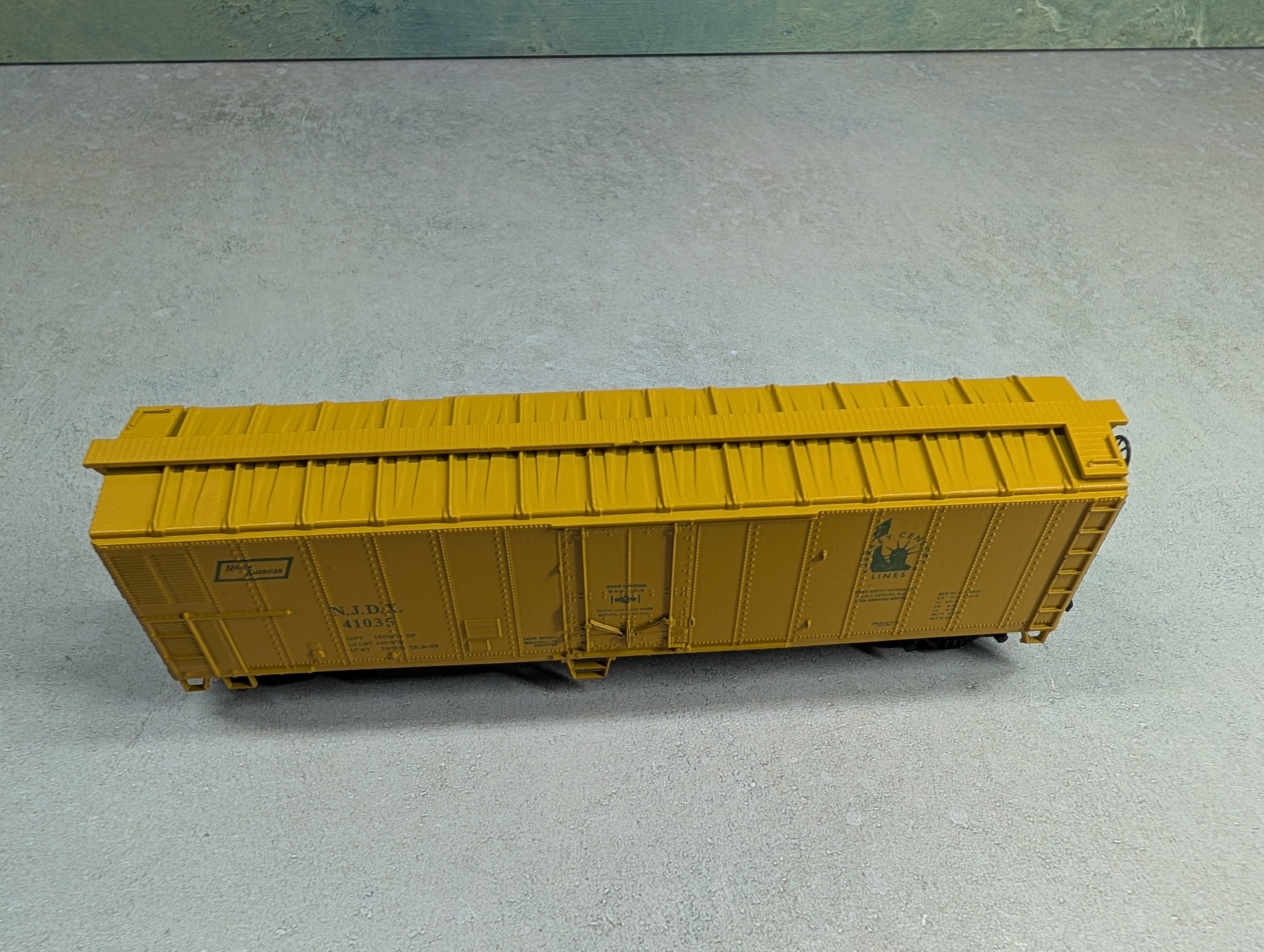 USED Athearn HO Scale 50' Mech Reefer Box Car Jersey Central NJDX #41035