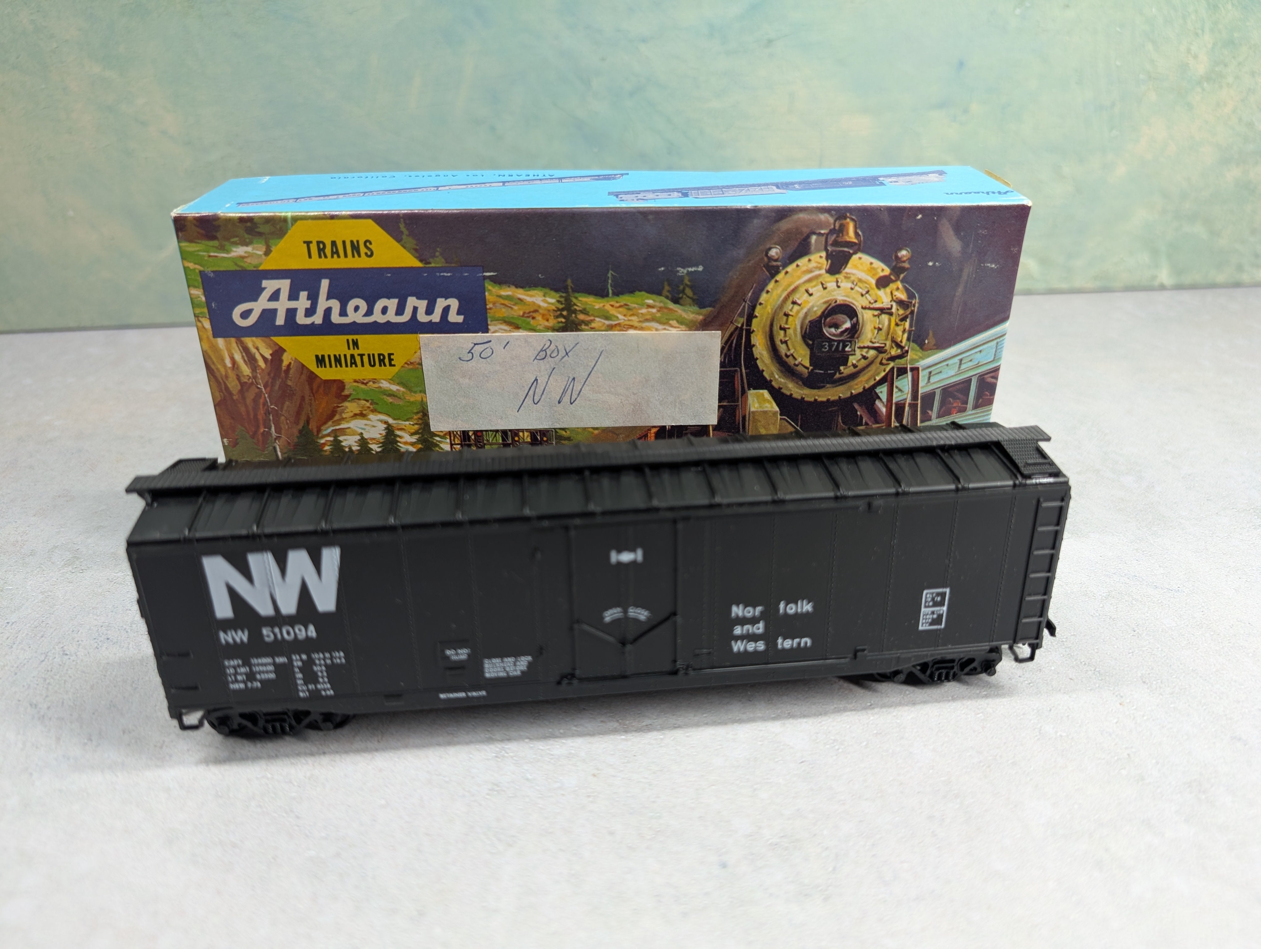 USED Athearn HO Scale 50' PD Box Car Norfolk & Western NW #51094 Bev-Bel