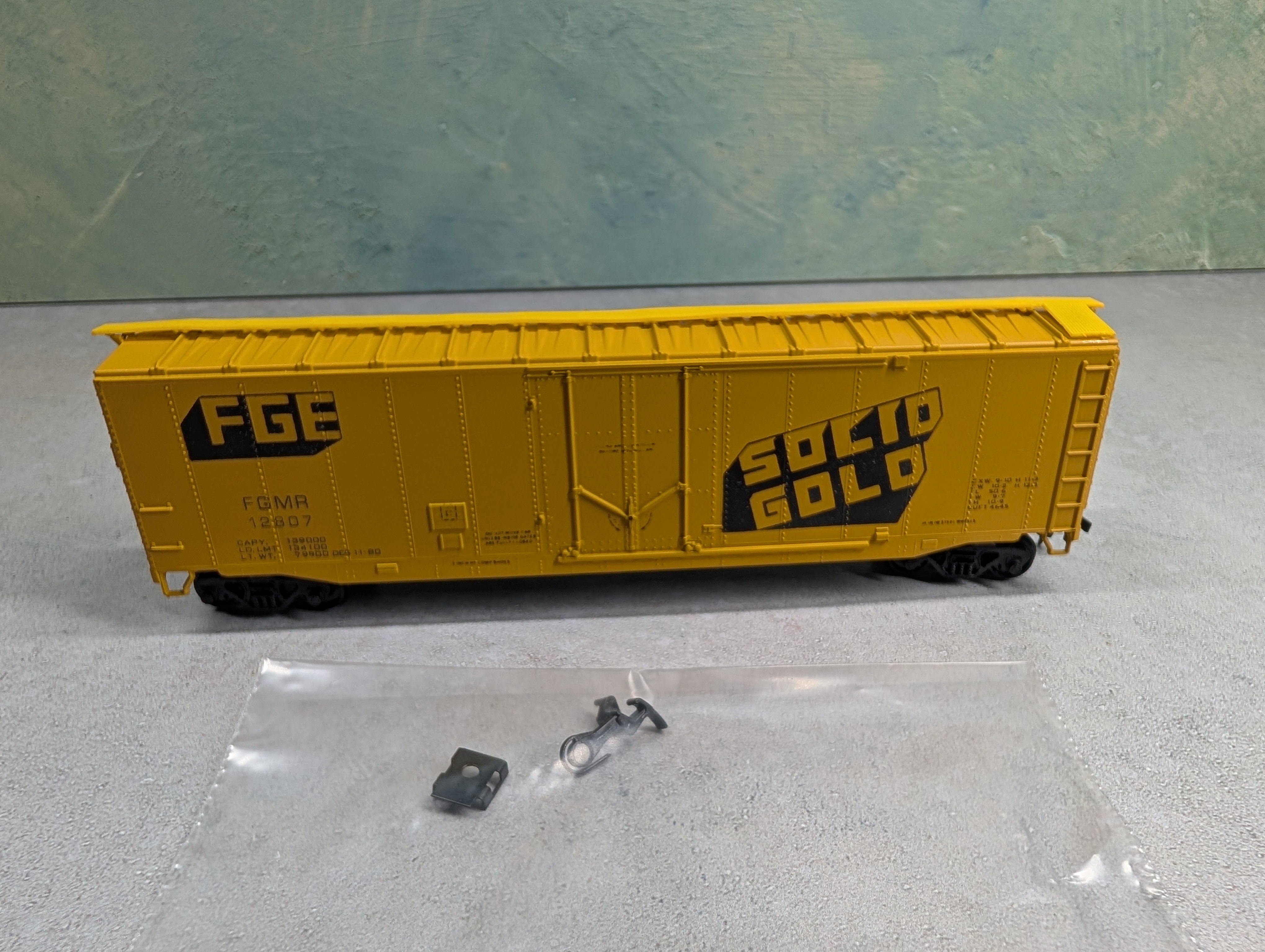 USED Athearn HO Scale 50' PD Box Car Fruit Growers Express FGMR #12807