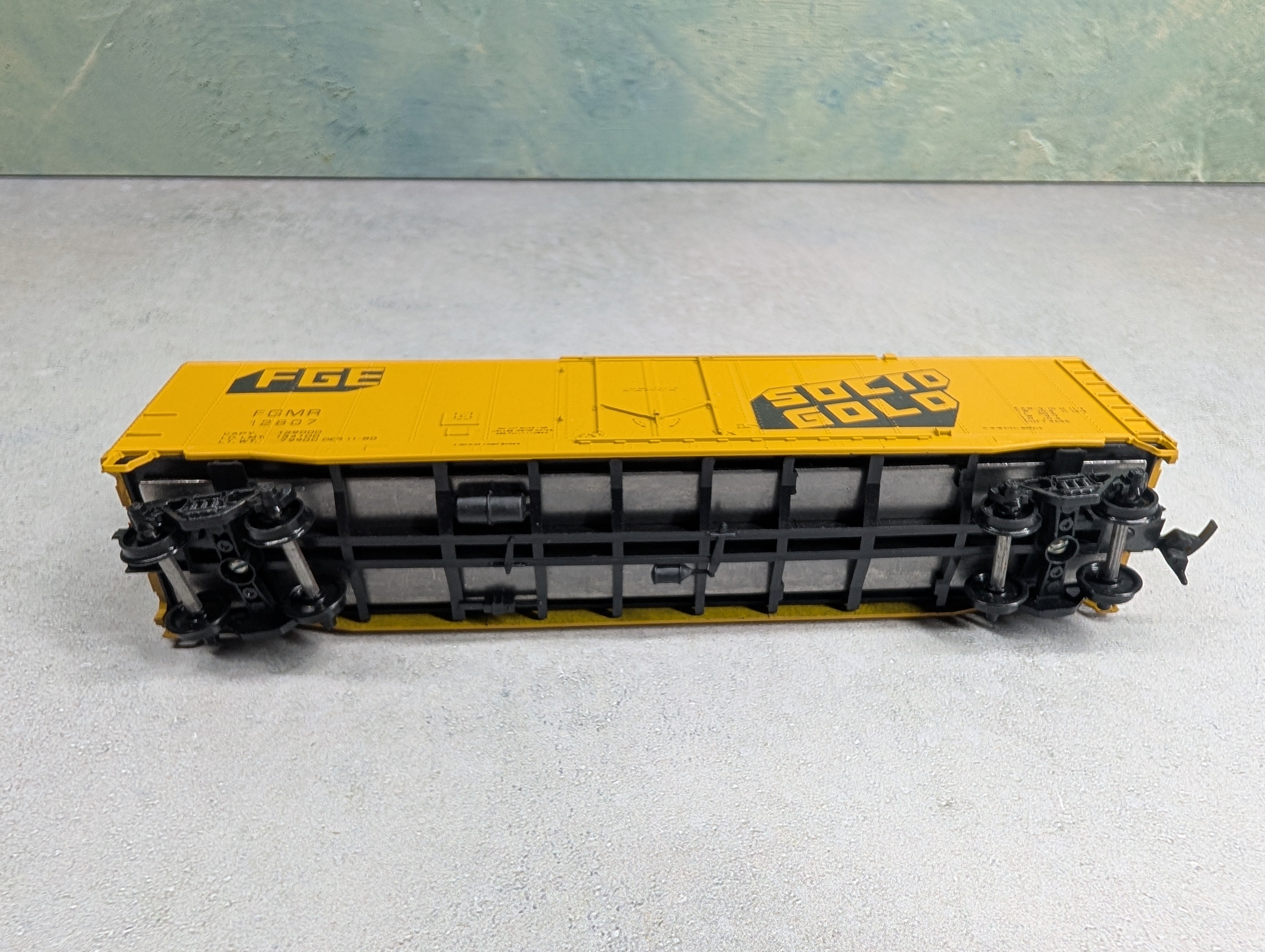 USED Athearn HO Scale 50' PD Box Car Fruit Growers Express FGMR #12807