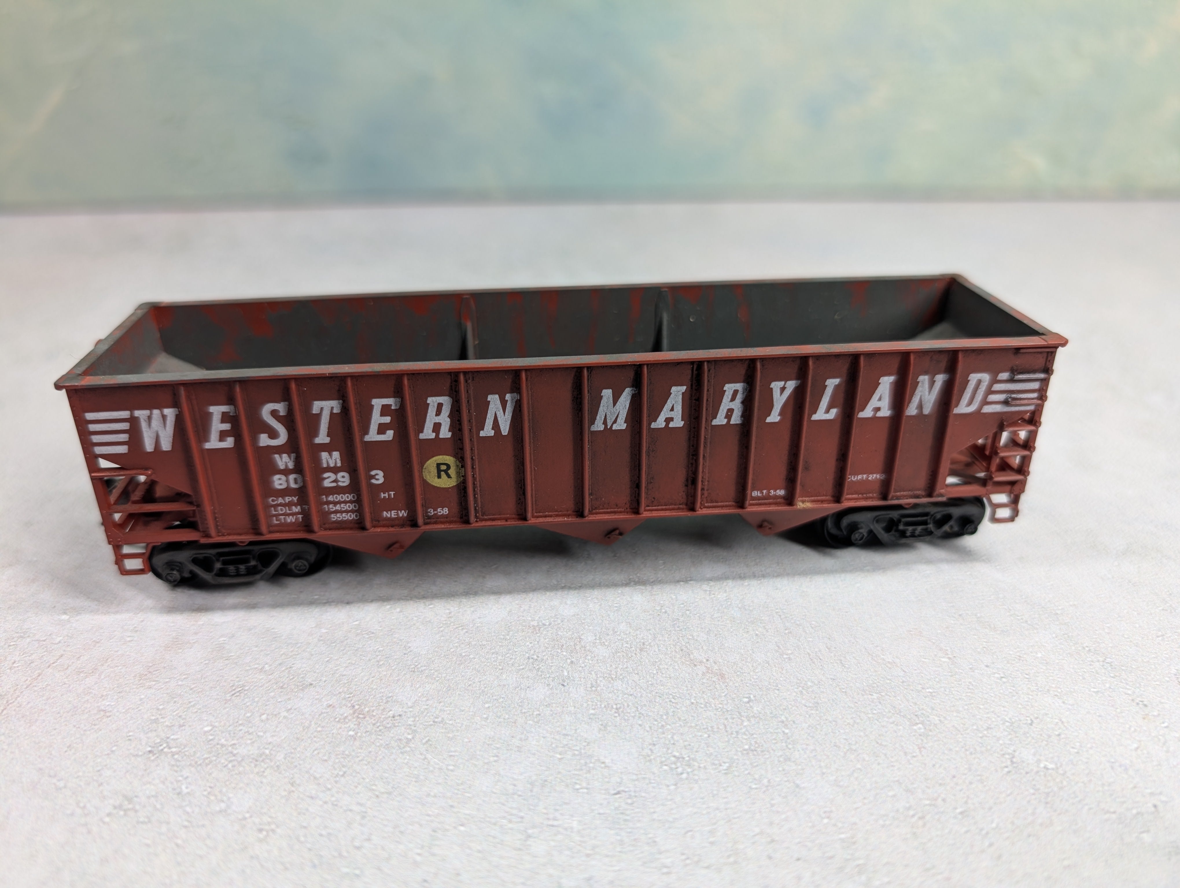 USED Stewart Hobbies 10003 HO Scale NYC/AAR 70 Ton 14 Panel Triple Hopper Western Maryland WM #80293 Weathered