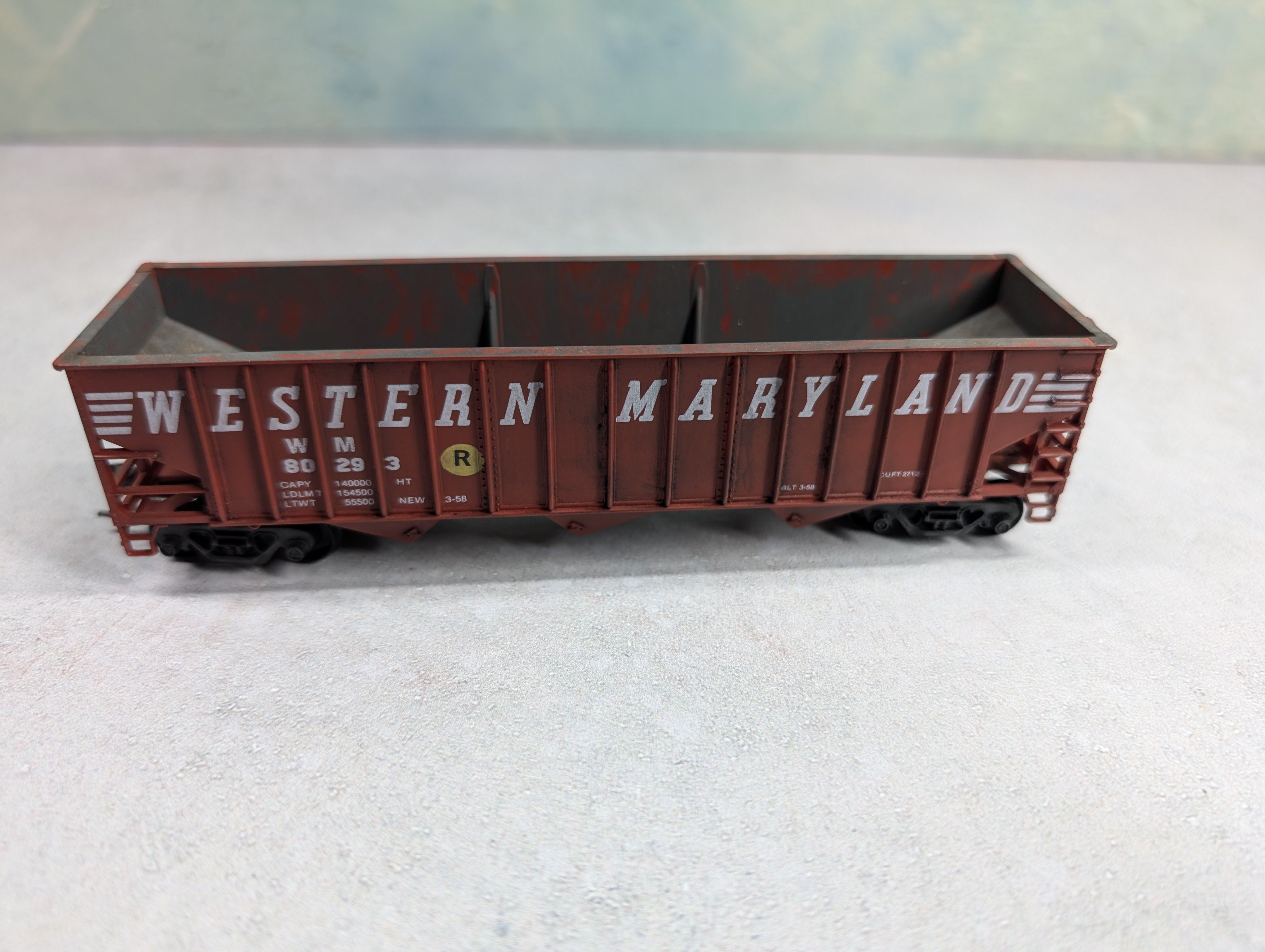 USED Stewart Hobbies 10003 HO Scale NYC/AAR 70 Ton 14 Panel Triple Hopper Western Maryland WM #80293 Weathered