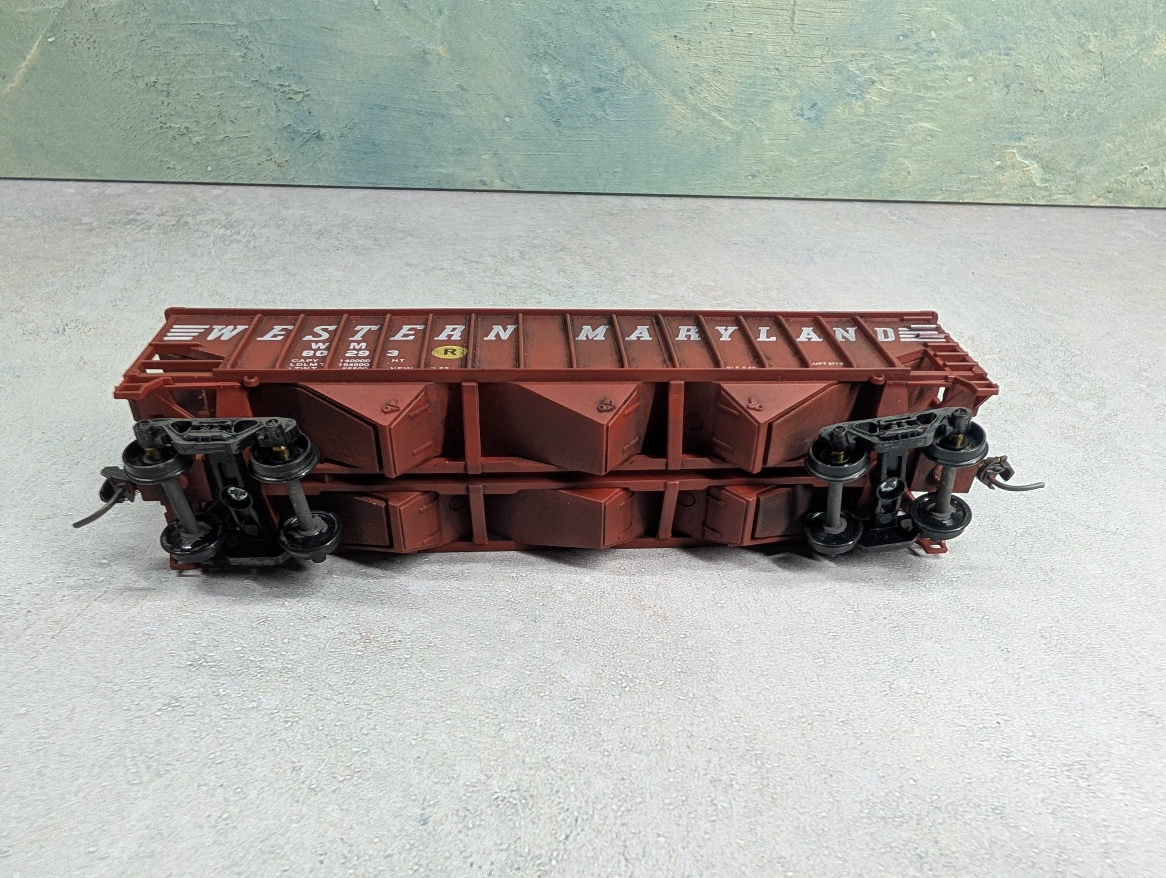 USED Stewart Hobbies 10003 HO Scale NYC/AAR 70 Ton 14 Panel Triple Hopper Western Maryland WM #80293 Weathered