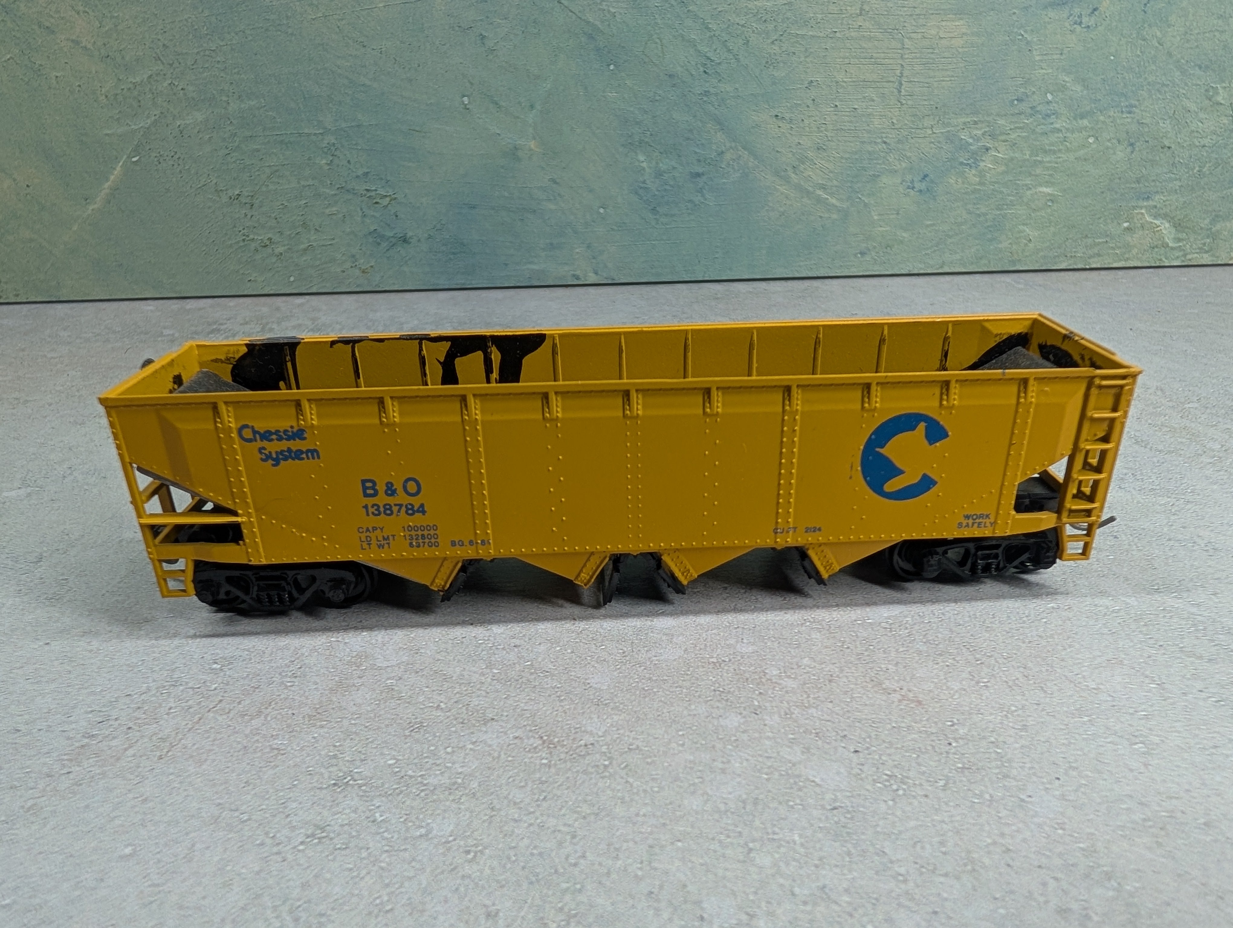 USED Athearn HO Scale Quad Hopper Chessie System B&O #138784 Bev-Bel