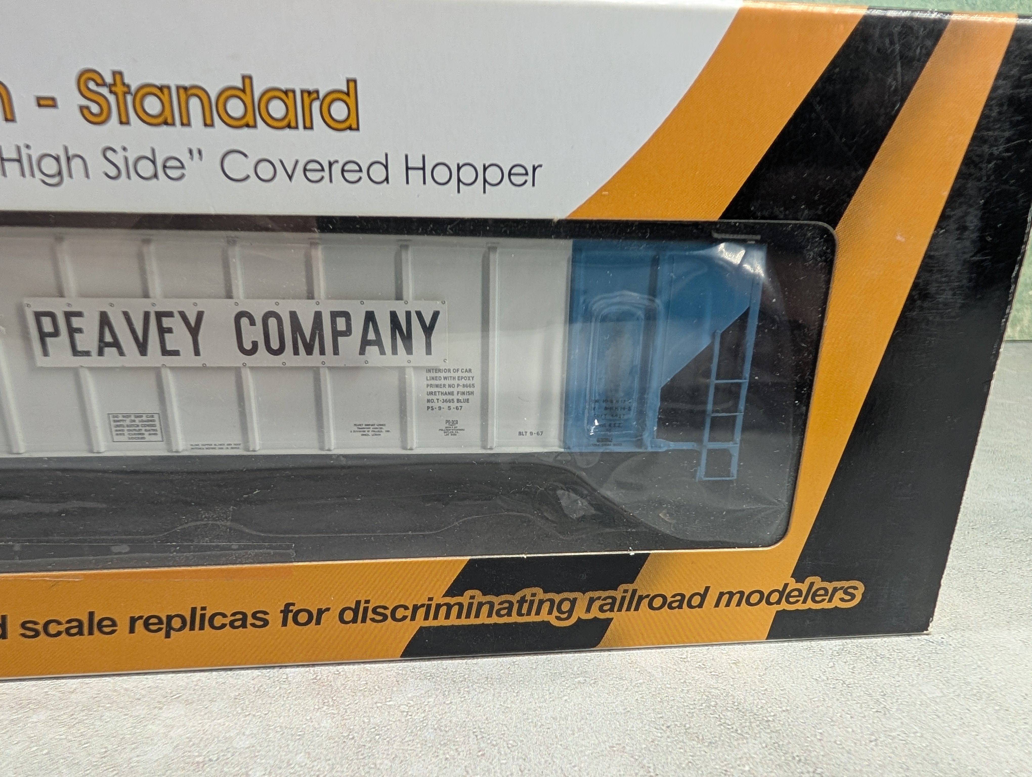 Tangent 21021-04 HO Scale PS-2 4427 High Side Covered Hopper Peavey Company TLDX #7170