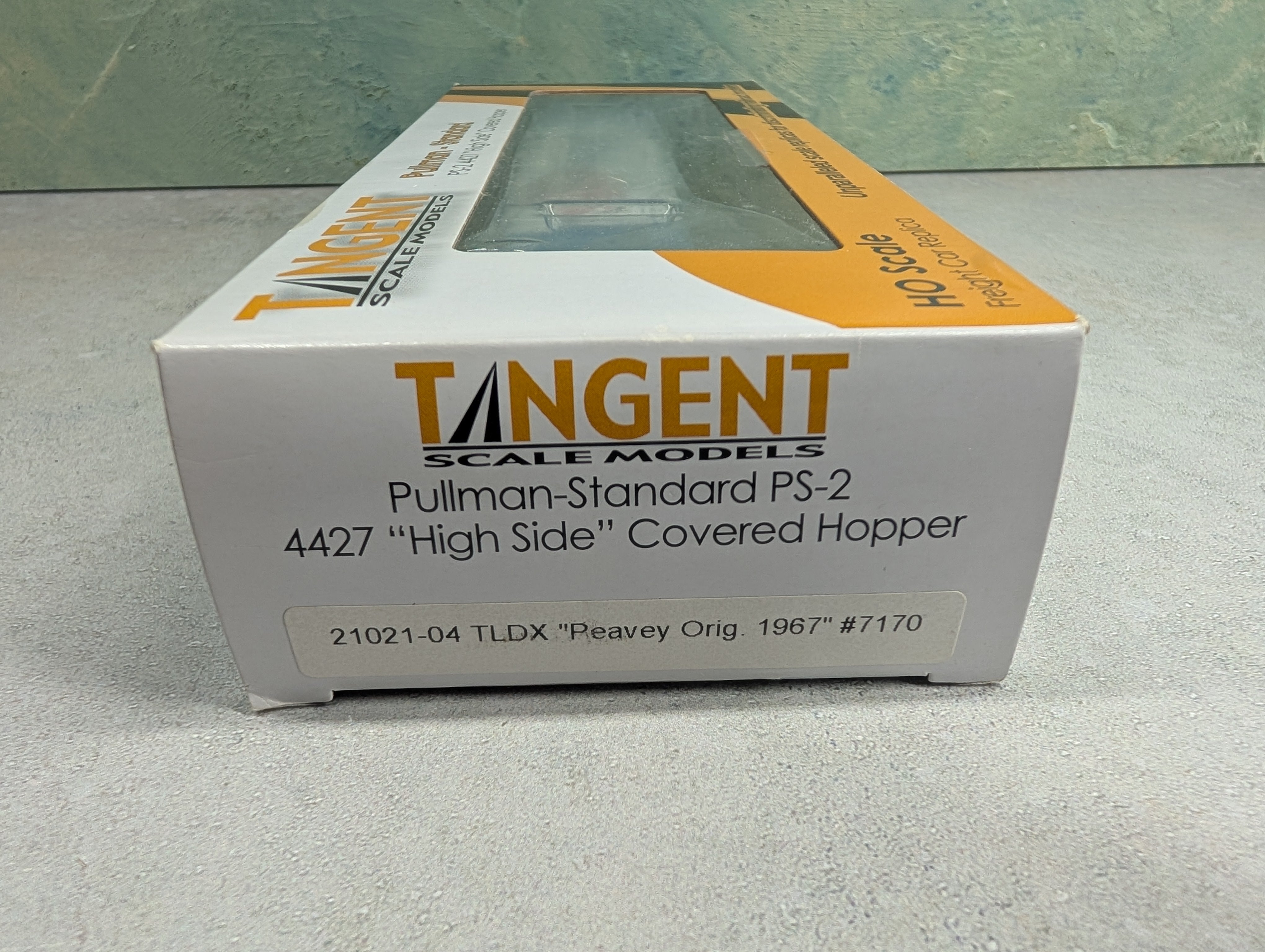 Tangent 21021-04 HO Scale PS-2 4427 High Side Covered Hopper Peavey Company TLDX #7170