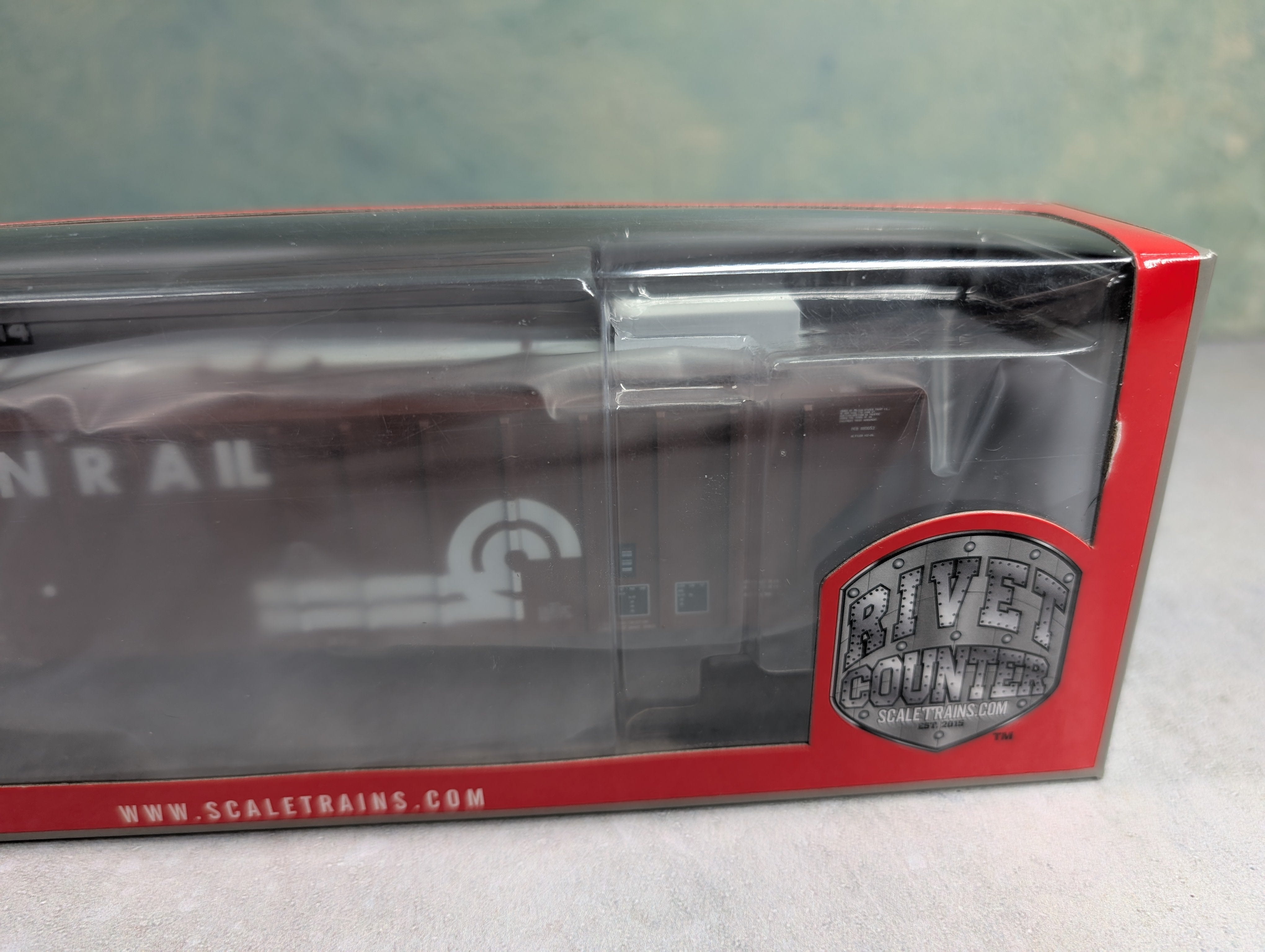 ScaleTrains SXT32302 HO Scale PS-2CD 4785cf Covered Hopper Conrail CR #889653 Toggle Outlets