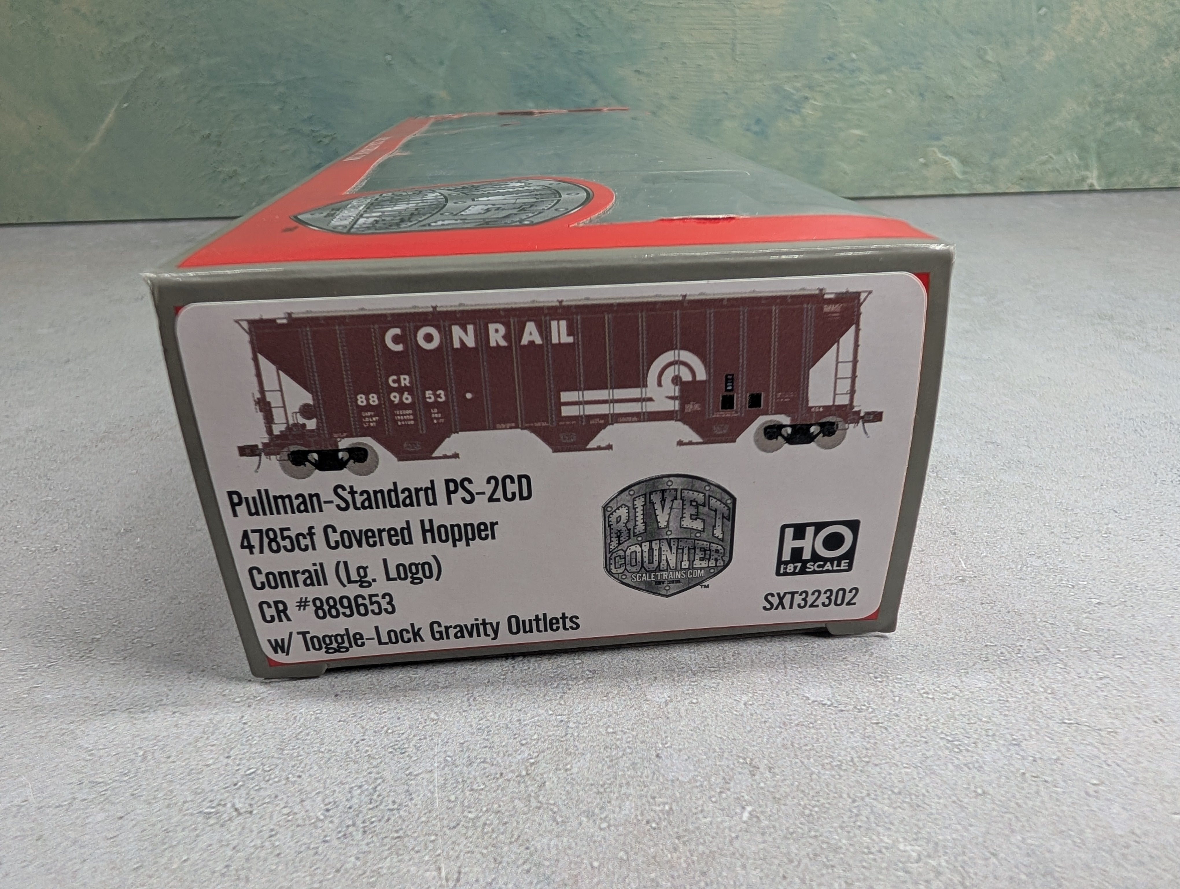 ScaleTrains SXT32302 HO Scale PS-2CD 4785cf Covered Hopper Conrail CR #889653 Toggle Outlets