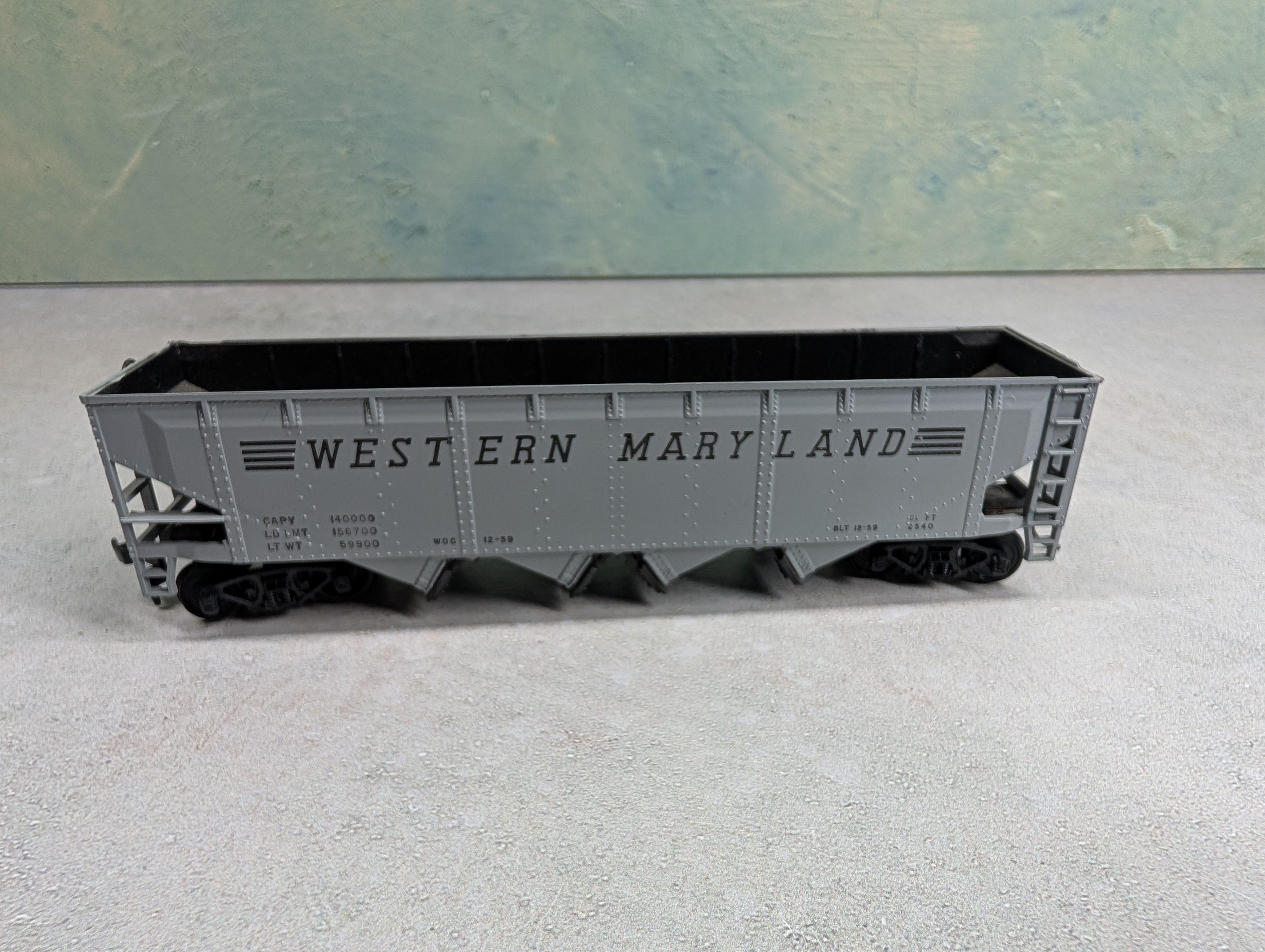 USED Athearn HO Scale Operating Quad Hopper Western Maryland