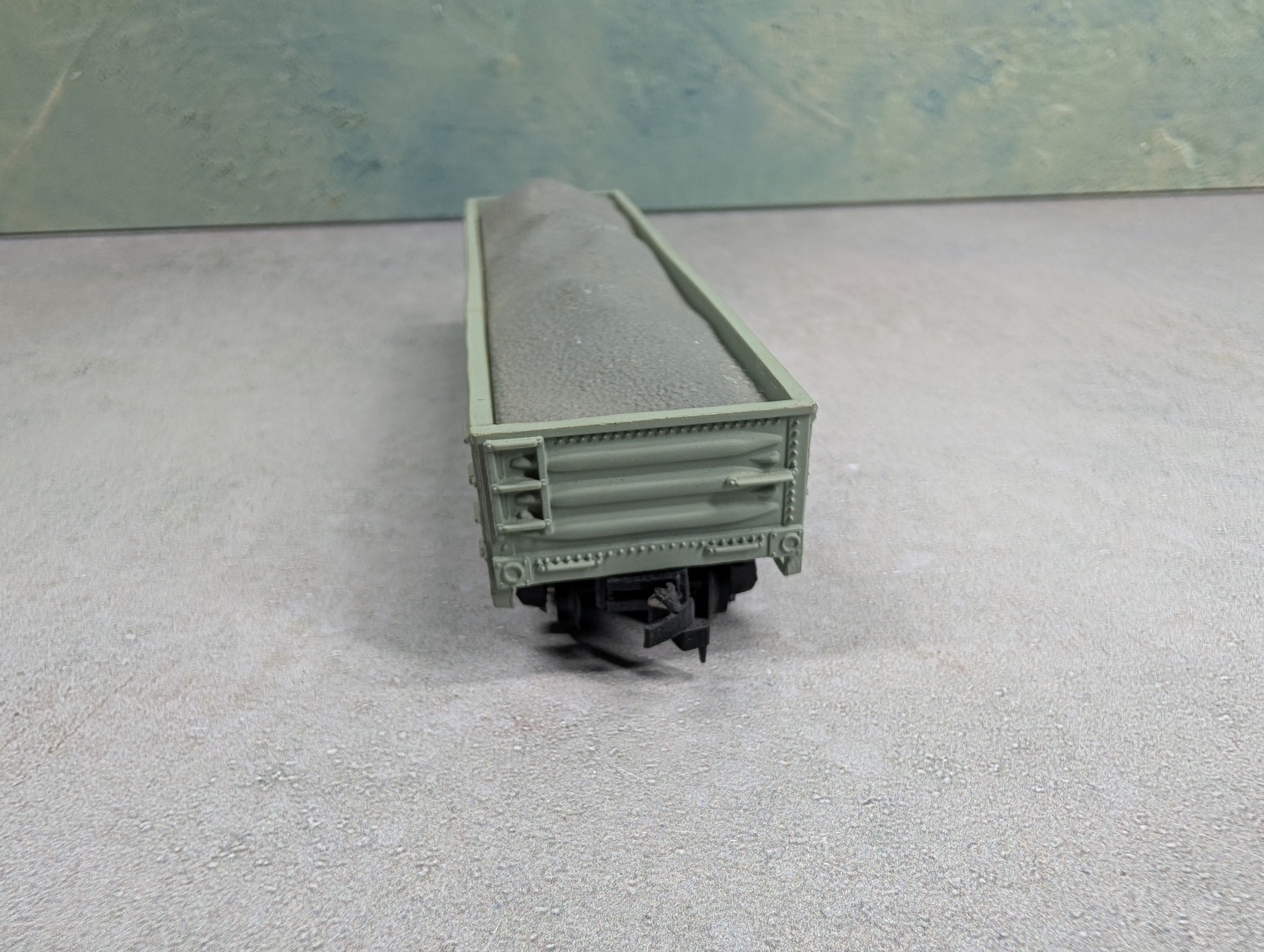 USED AHM HO Scale 40' Gondola SOO Line #82770 w/ Load