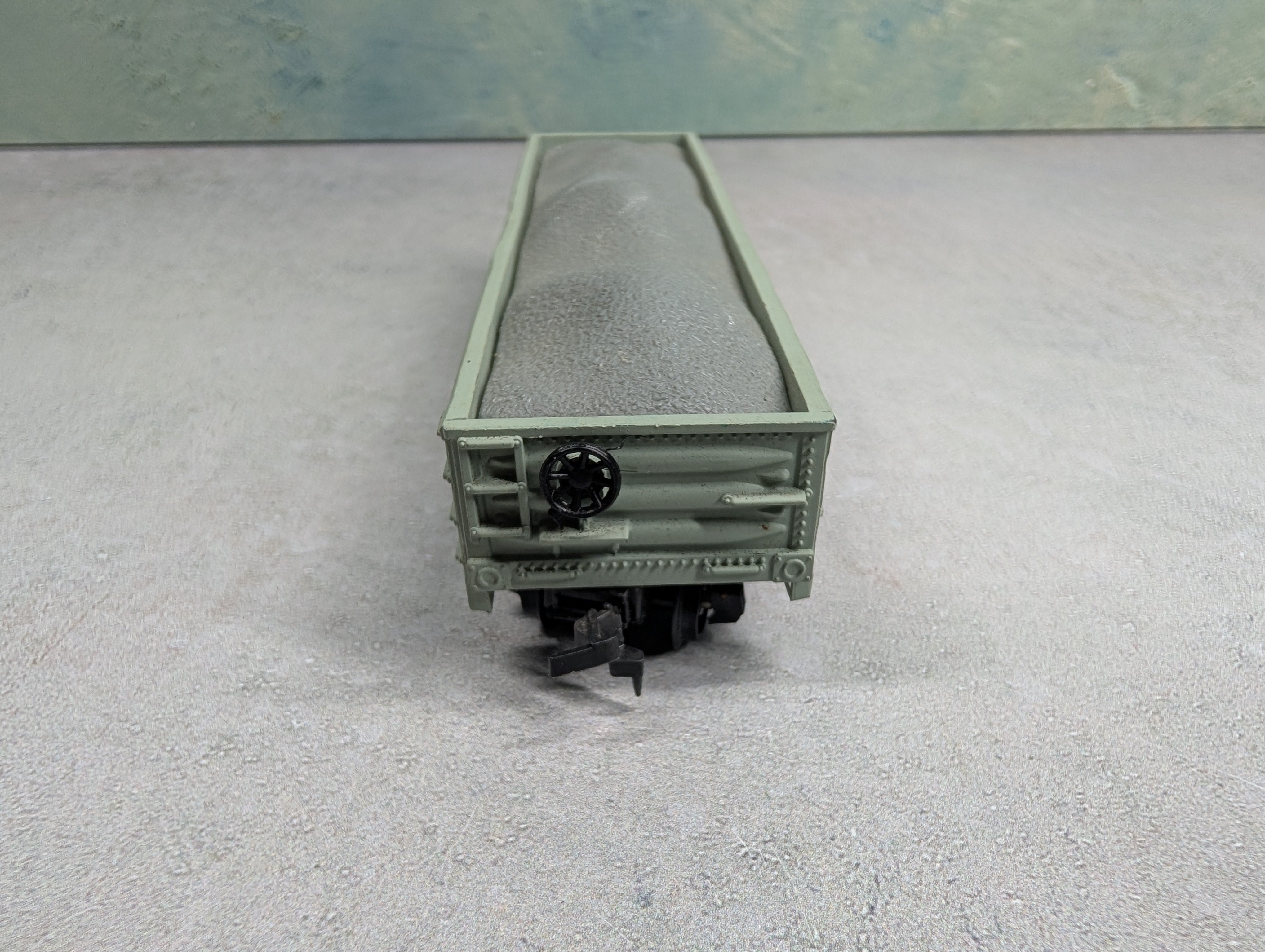 USED AHM HO Scale 40' Gondola SOO Line #82770 w/ Load