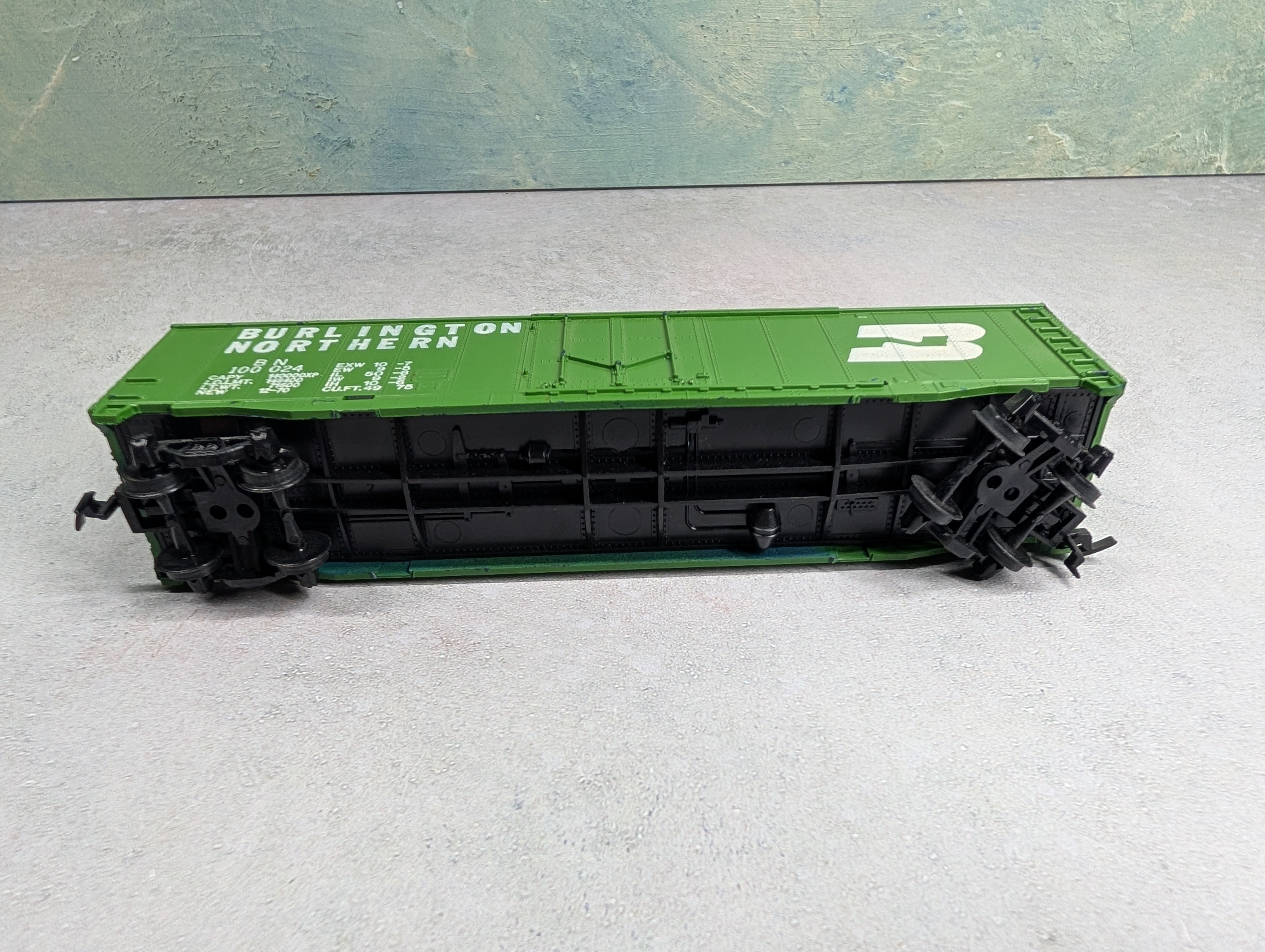 USED Tyco HO Scale 50' Box Car Burlington Northern BN #100024