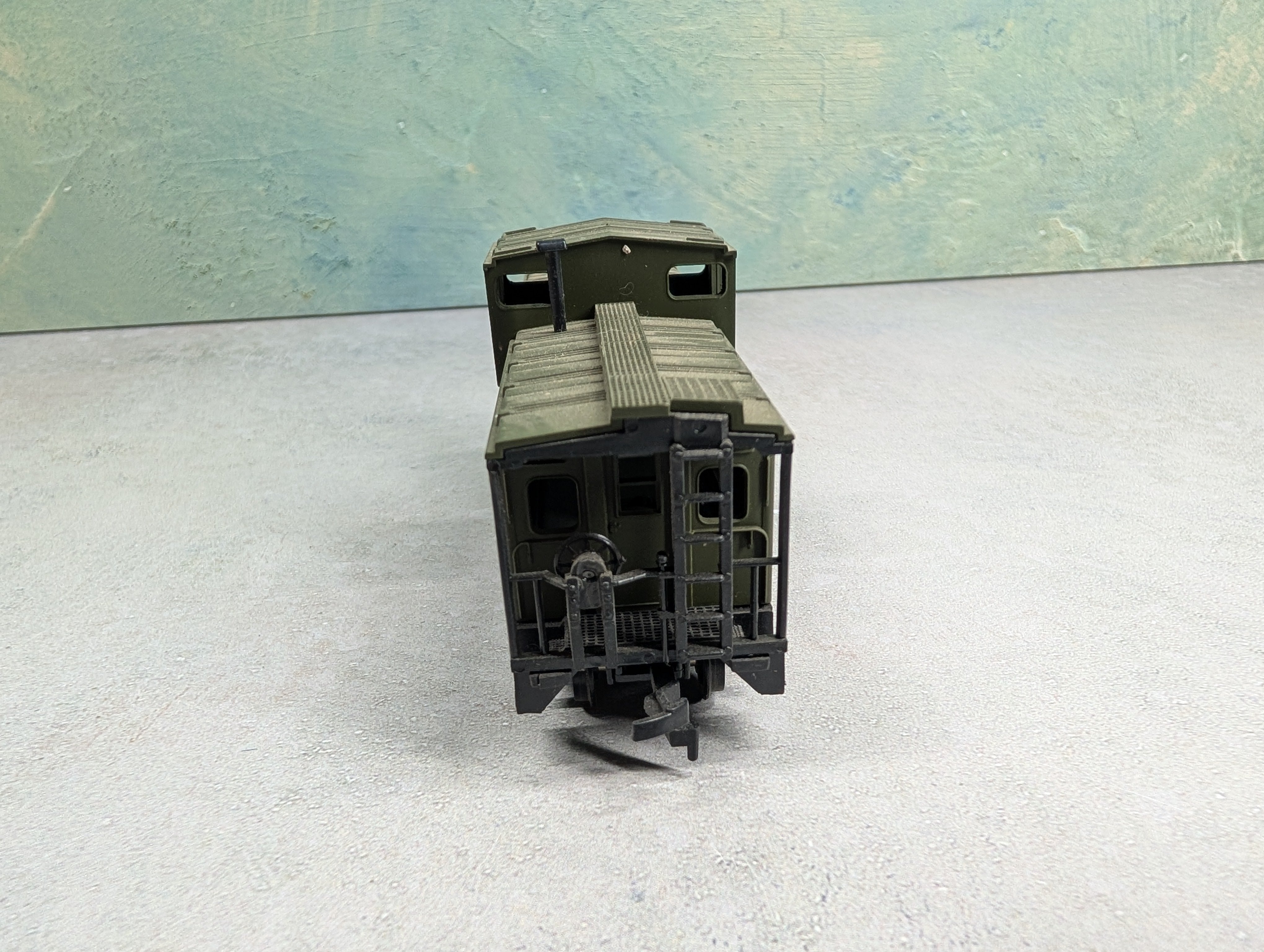 USED Cox #6171-8 HO Scale Caboose US Army #3658