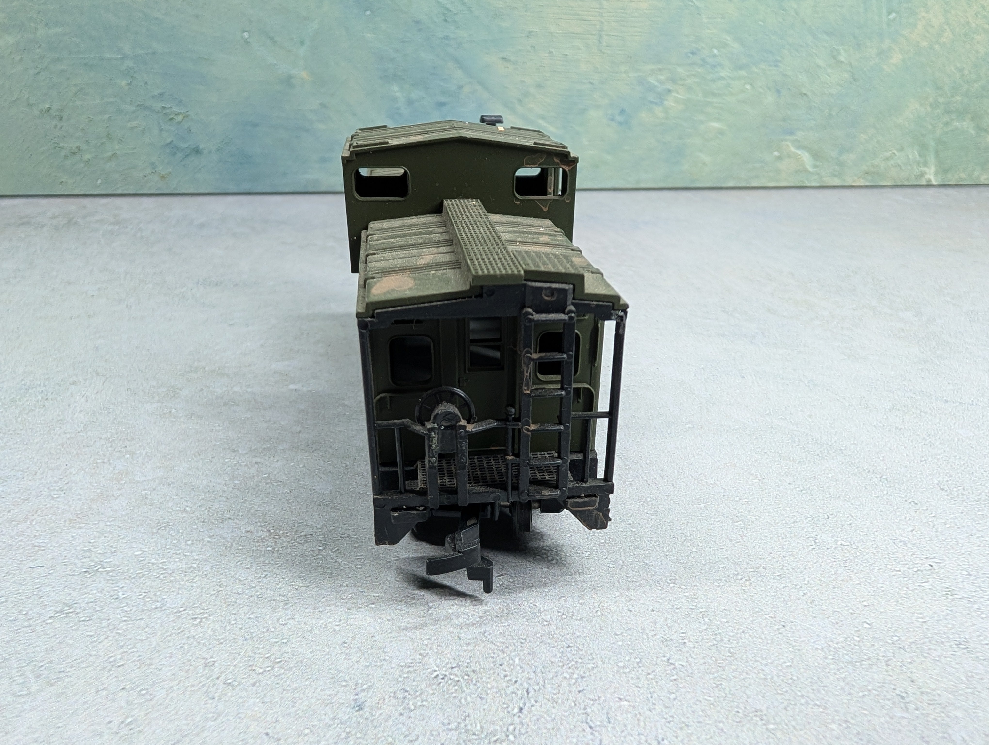 USED Cox #6171-8 HO Scale Caboose US Army #3658