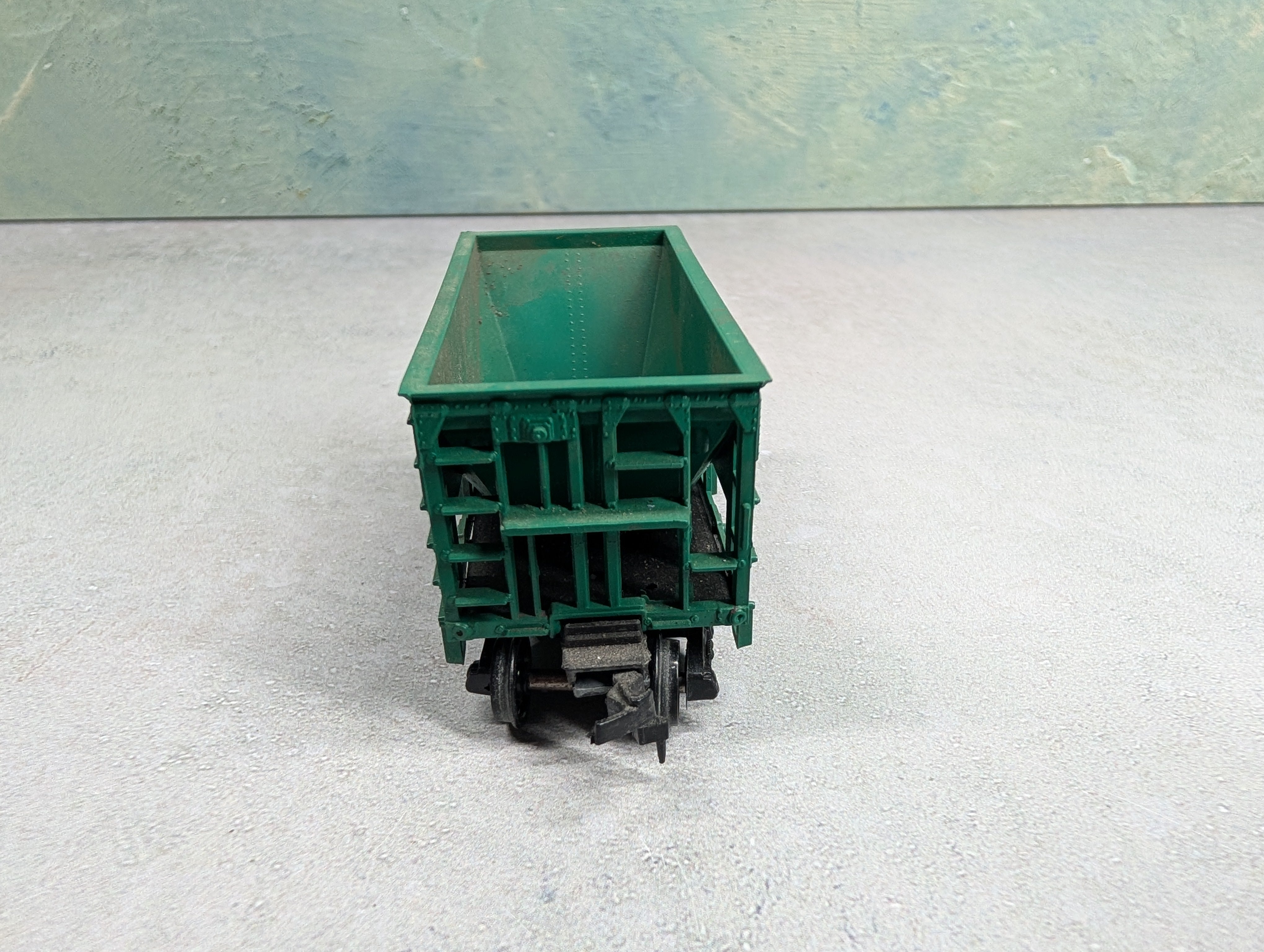 USED Roundhouse HO Scale Ore Car Penn Central #139847