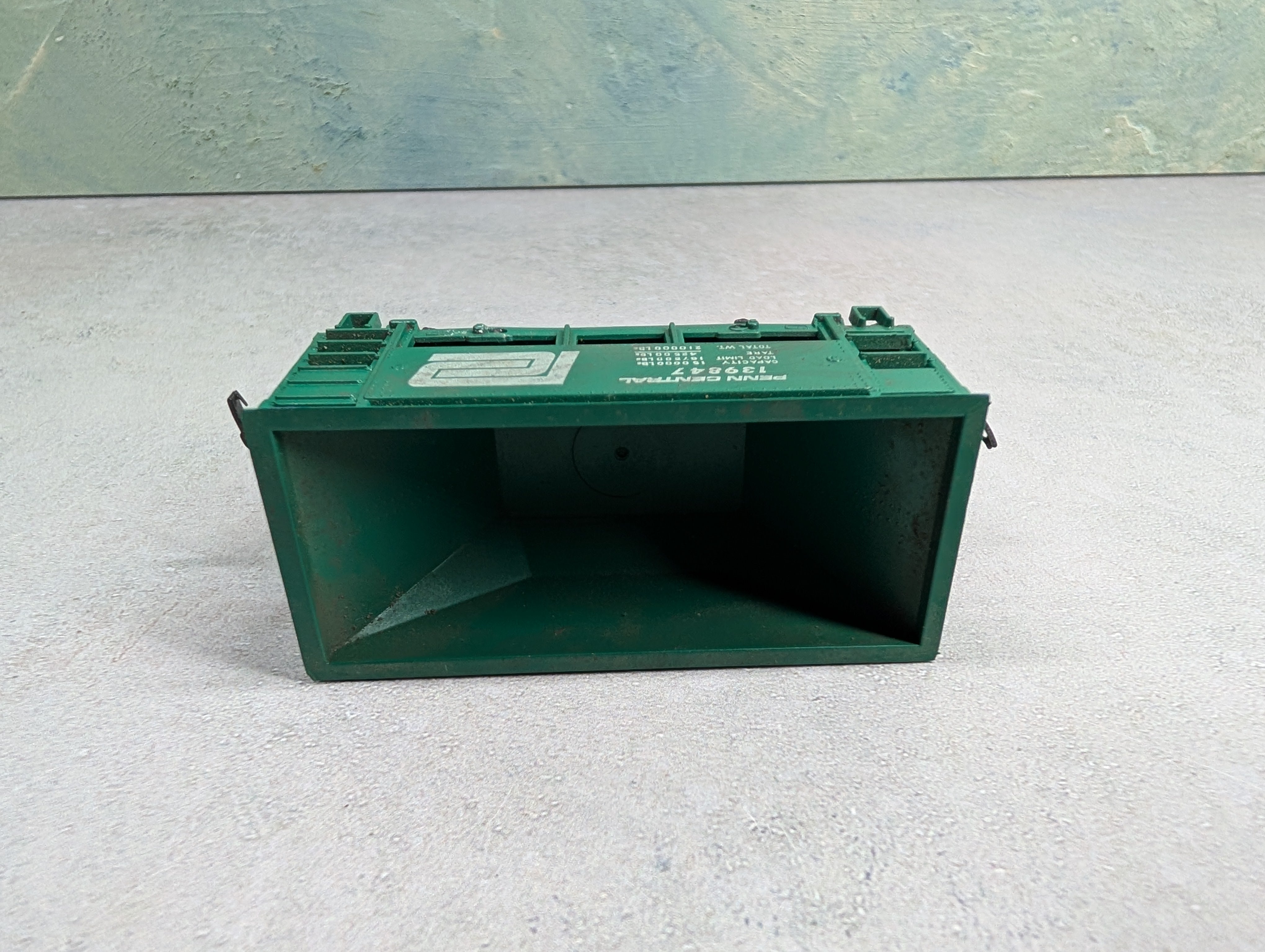 USED Roundhouse HO Scale Ore Car Penn Central #139847