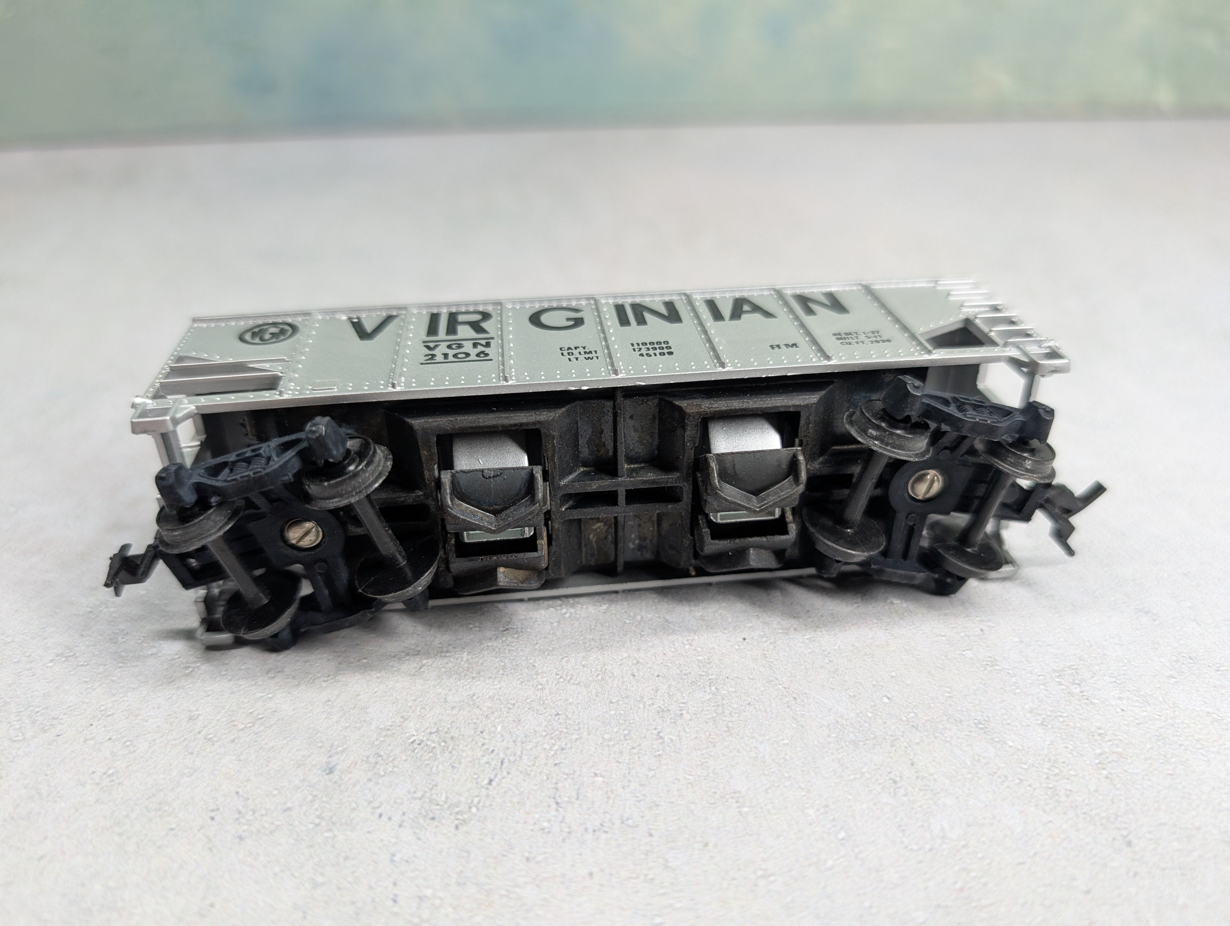 USED Tyco HO Scale Operating Car Virginian VGN #2106