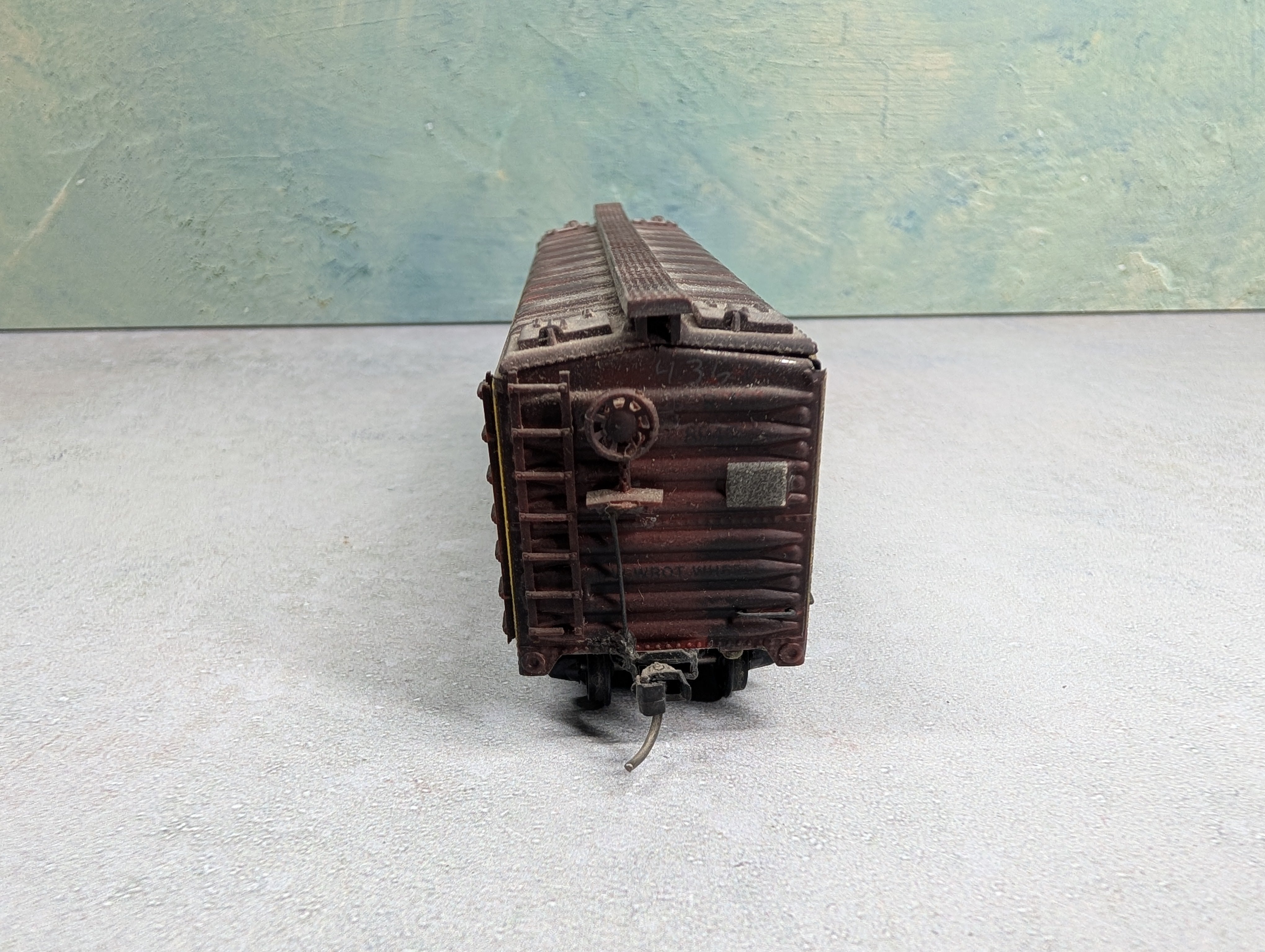 USED Varney HO Scale Metal Wooden Reefer Old Dutch Cleanser #8947 Weathered