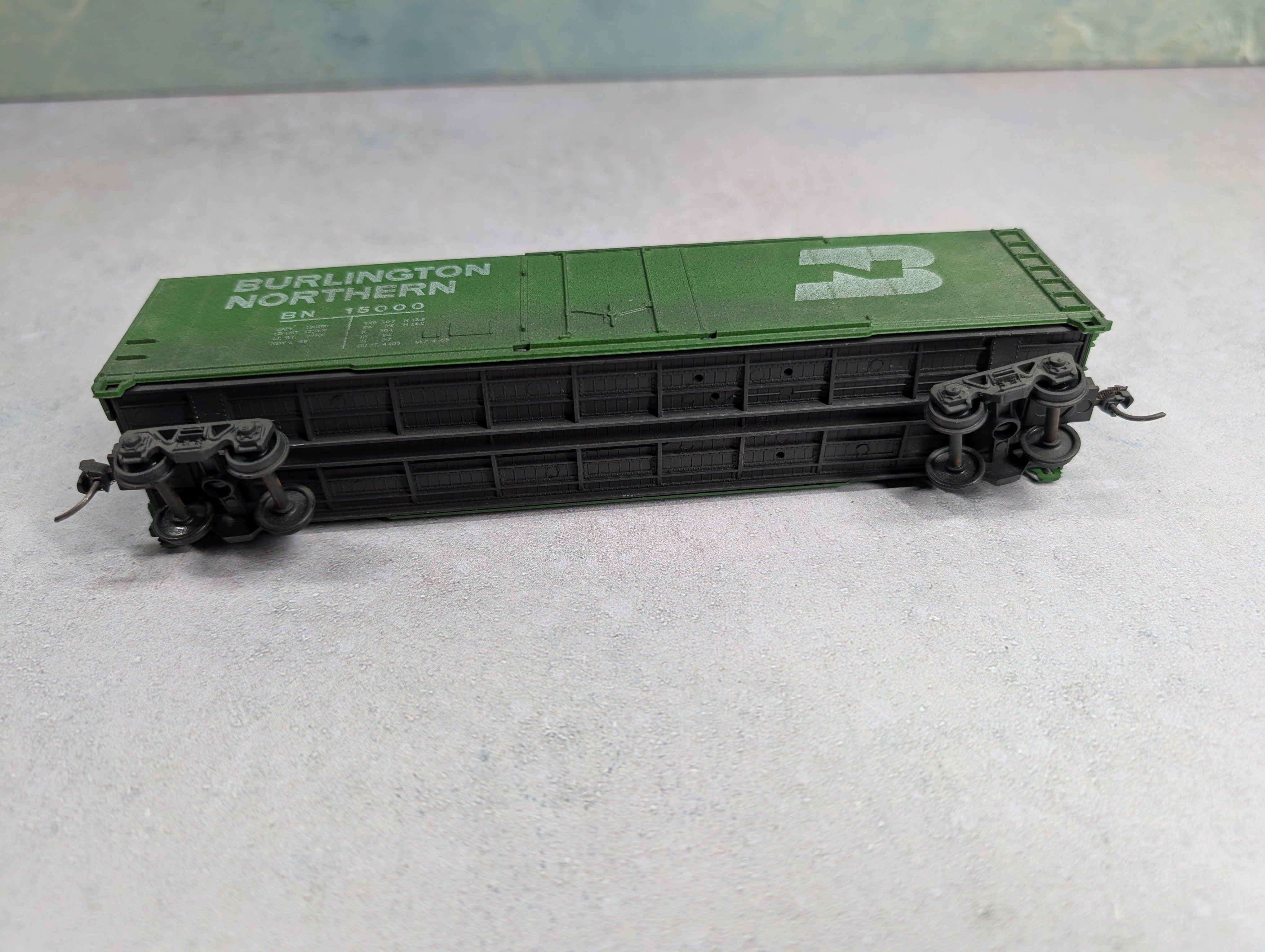USED HO Scale 50' Box Car Burlington Northern BN #15000 Weathered