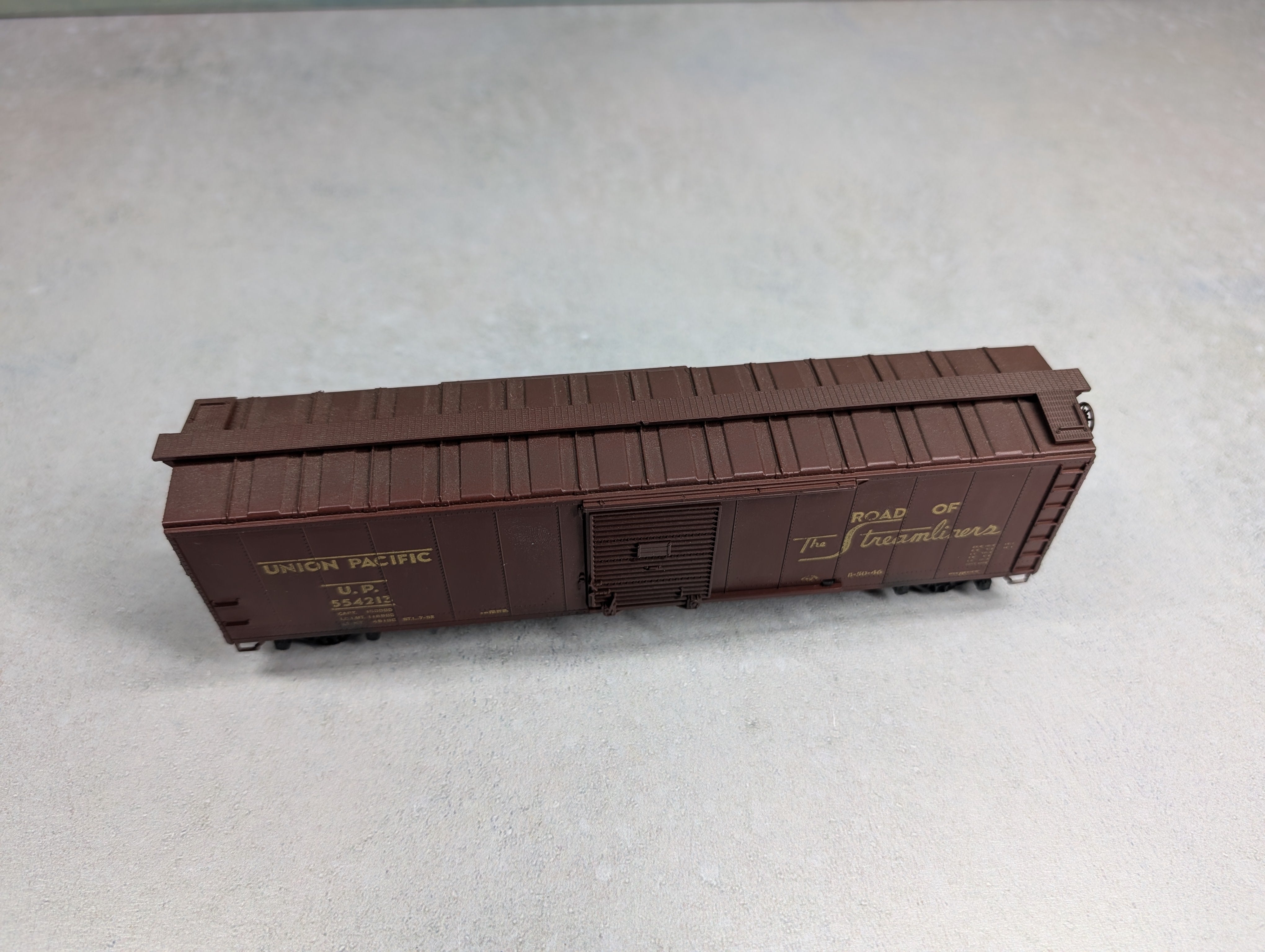 USED Athearn HO Scale 50' Box Car Union Pacific UP #554213 Weathered