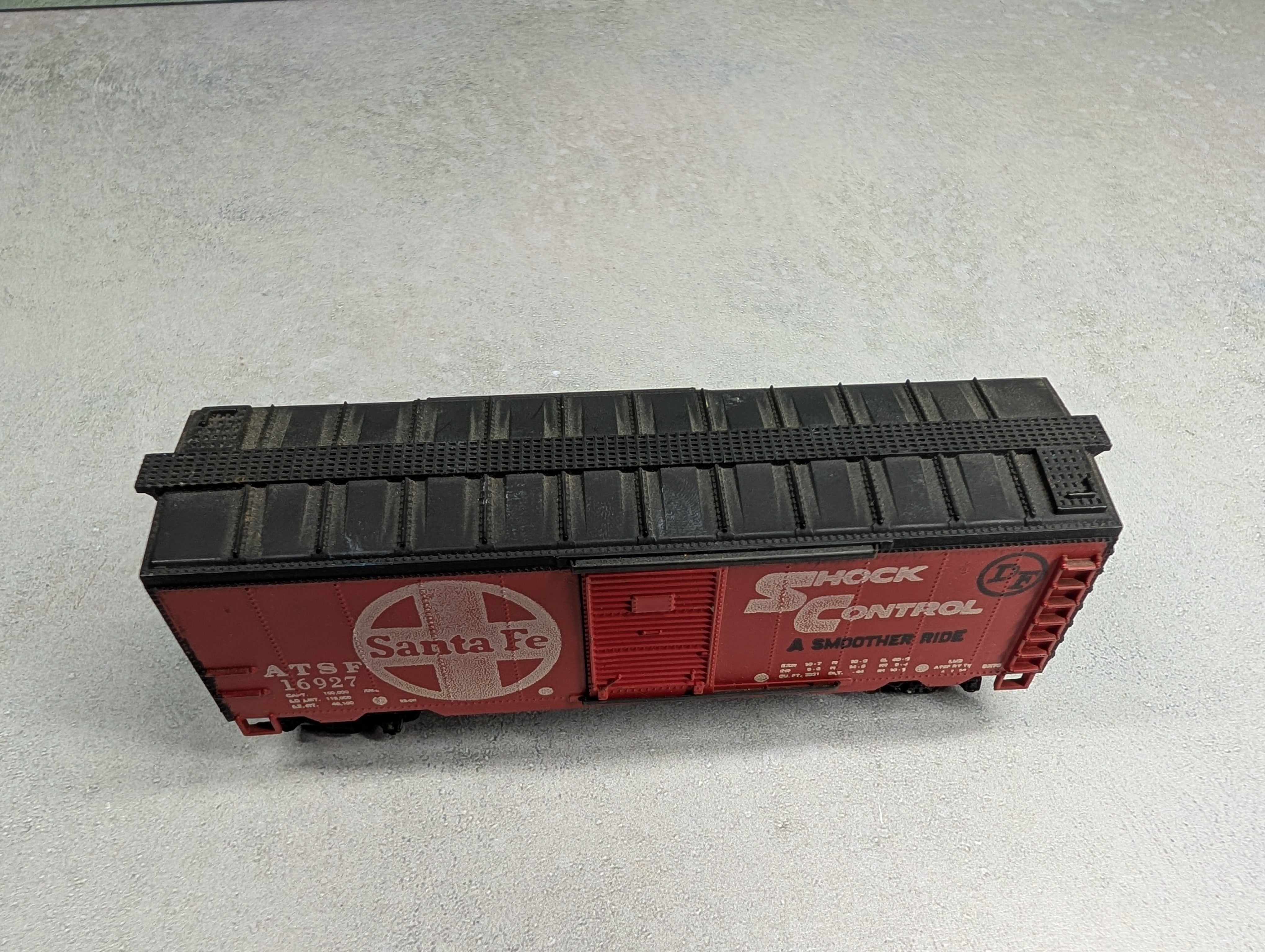 USED Varney HO Scale 40' Box Car Santa Fe ATSF #16927