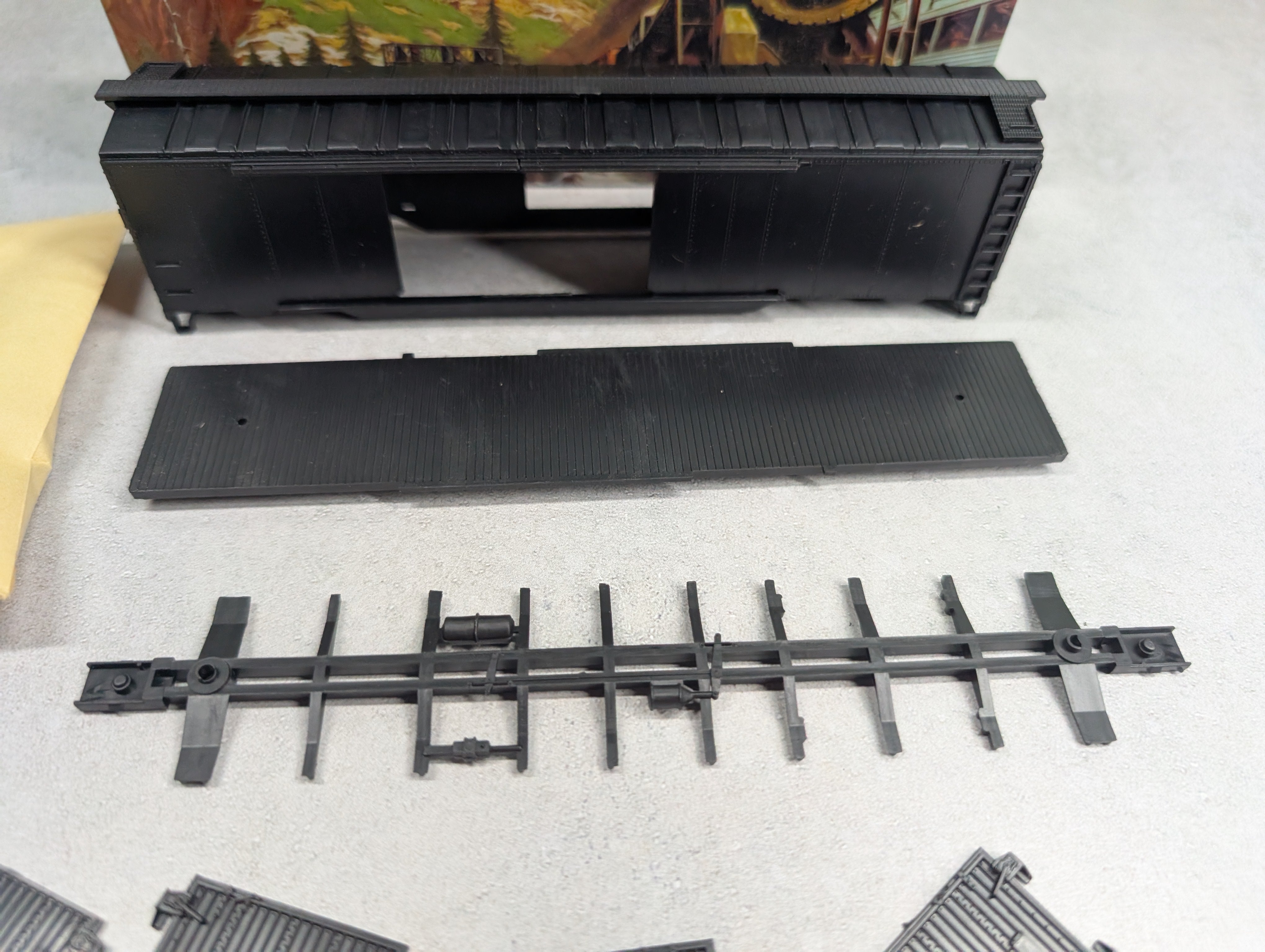 USED Athearn 1309 HO Scale Black Undecorated 50' DD Box Car KIT