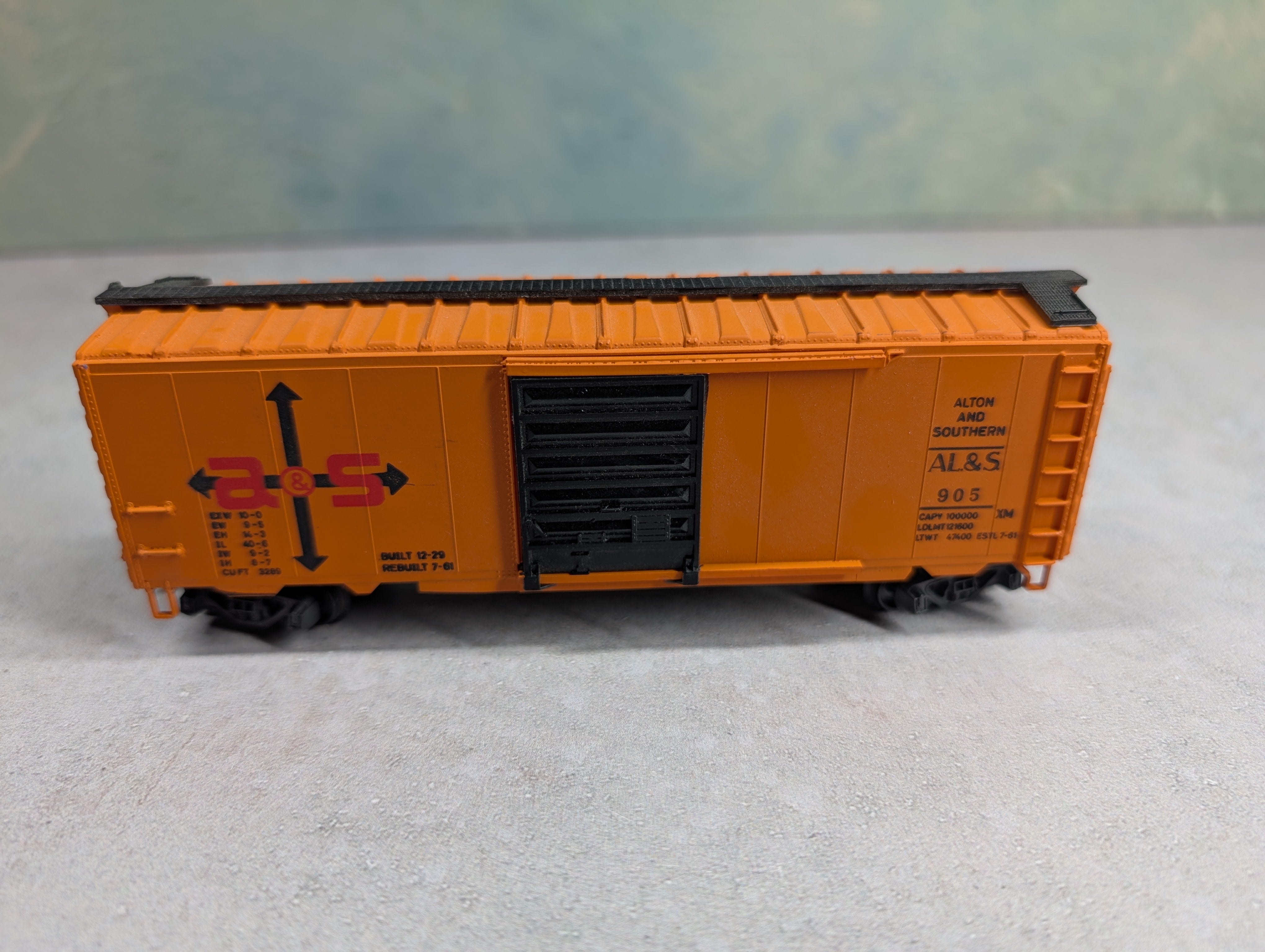USED AHM HO Scale 40' Box Car Alton and Southern A&S #905