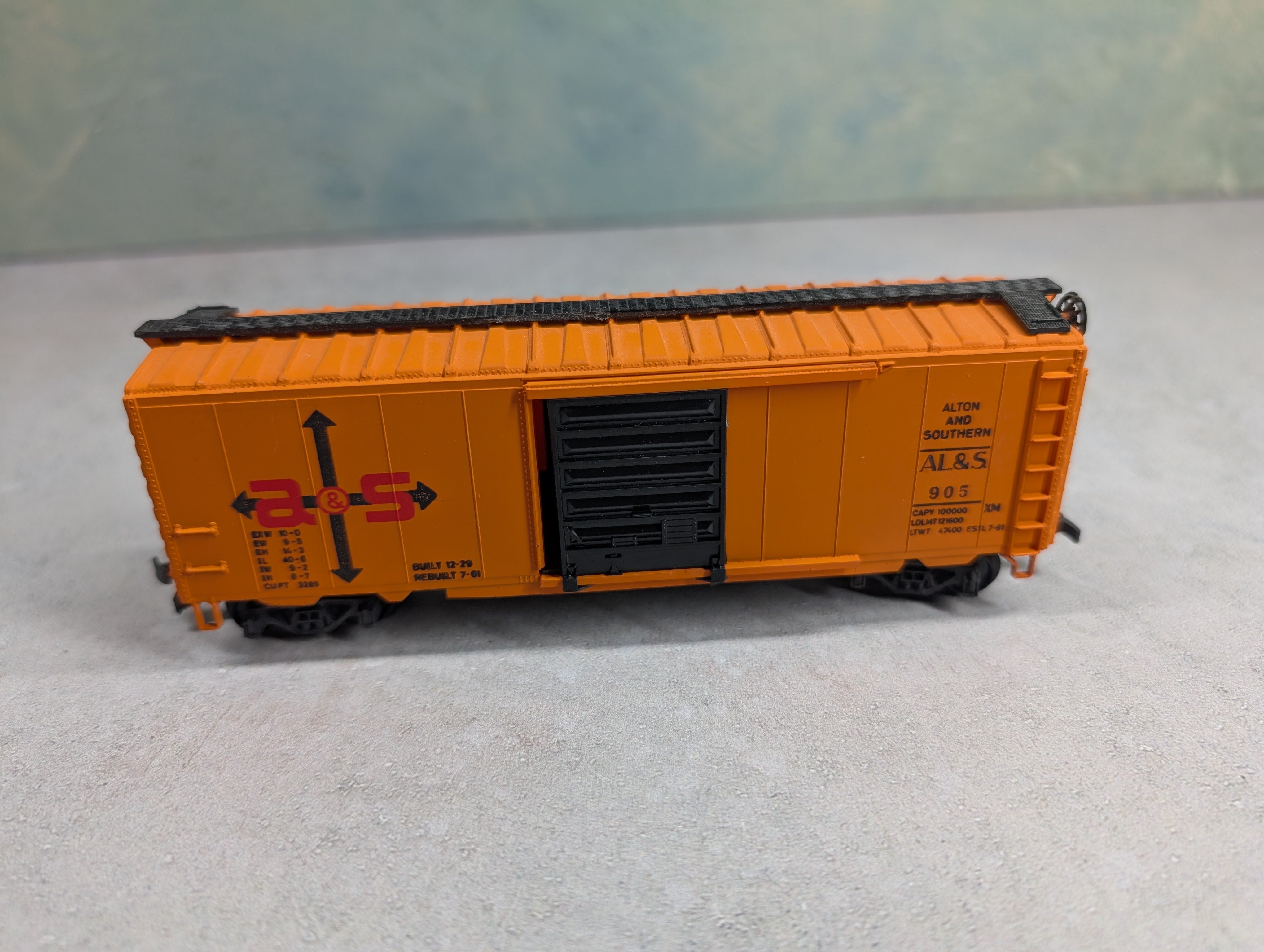 USED AHM HO Scale 40' Box Car Alton and Southern A&S #905