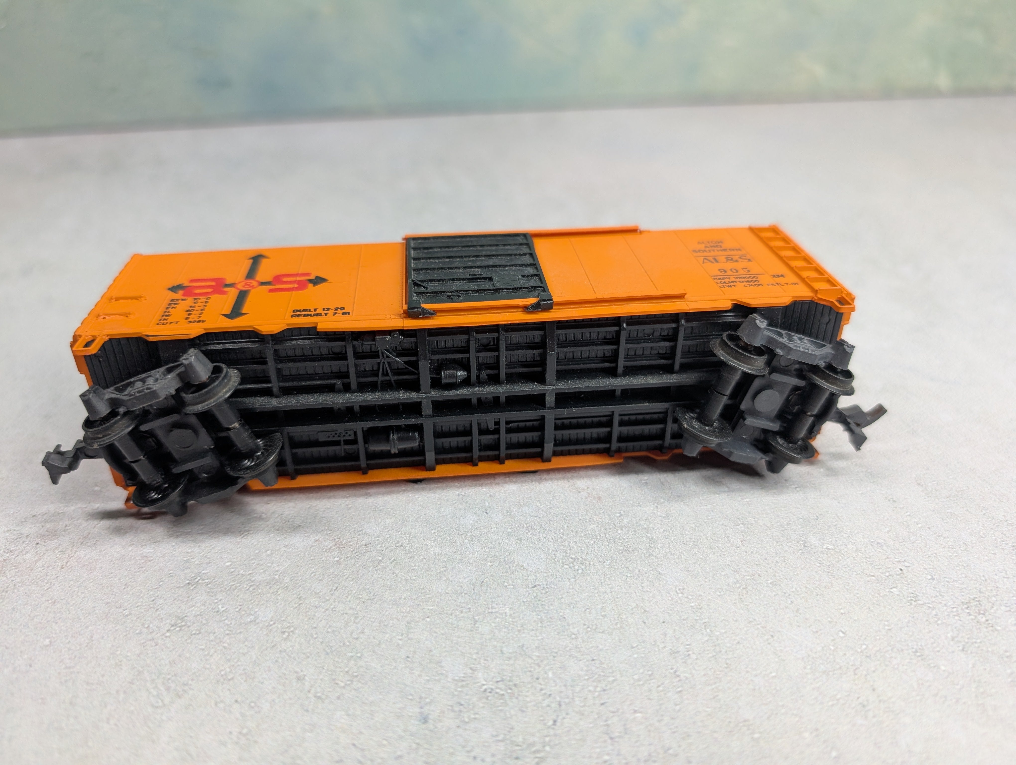 USED AHM HO Scale 40' Box Car Alton and Southern A&S #905