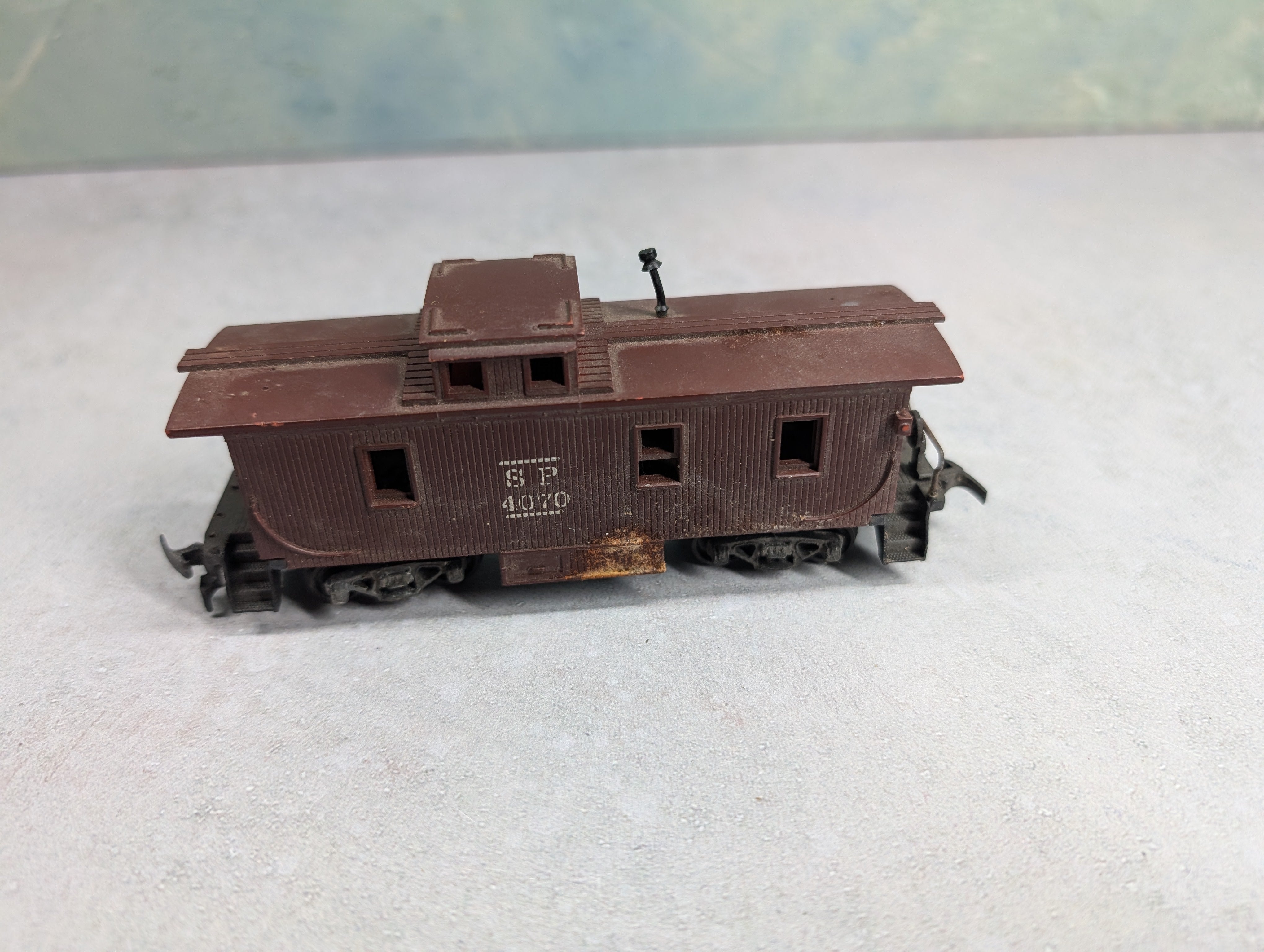 USED REVELL HO Scale Wooden Caboose Southern Pacific SP #4070