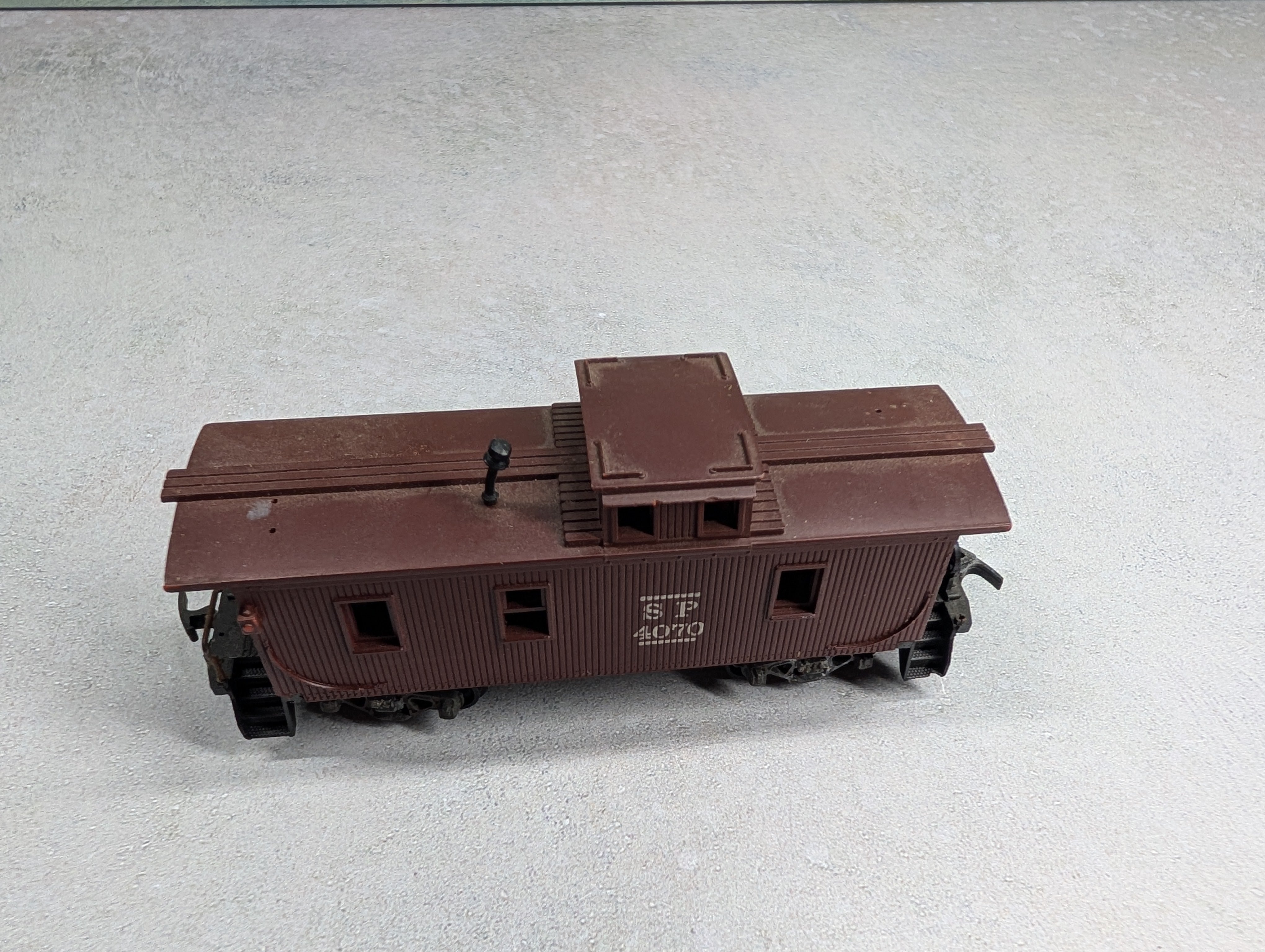 USED REVELL HO Scale Wooden Caboose Southern Pacific SP #4070