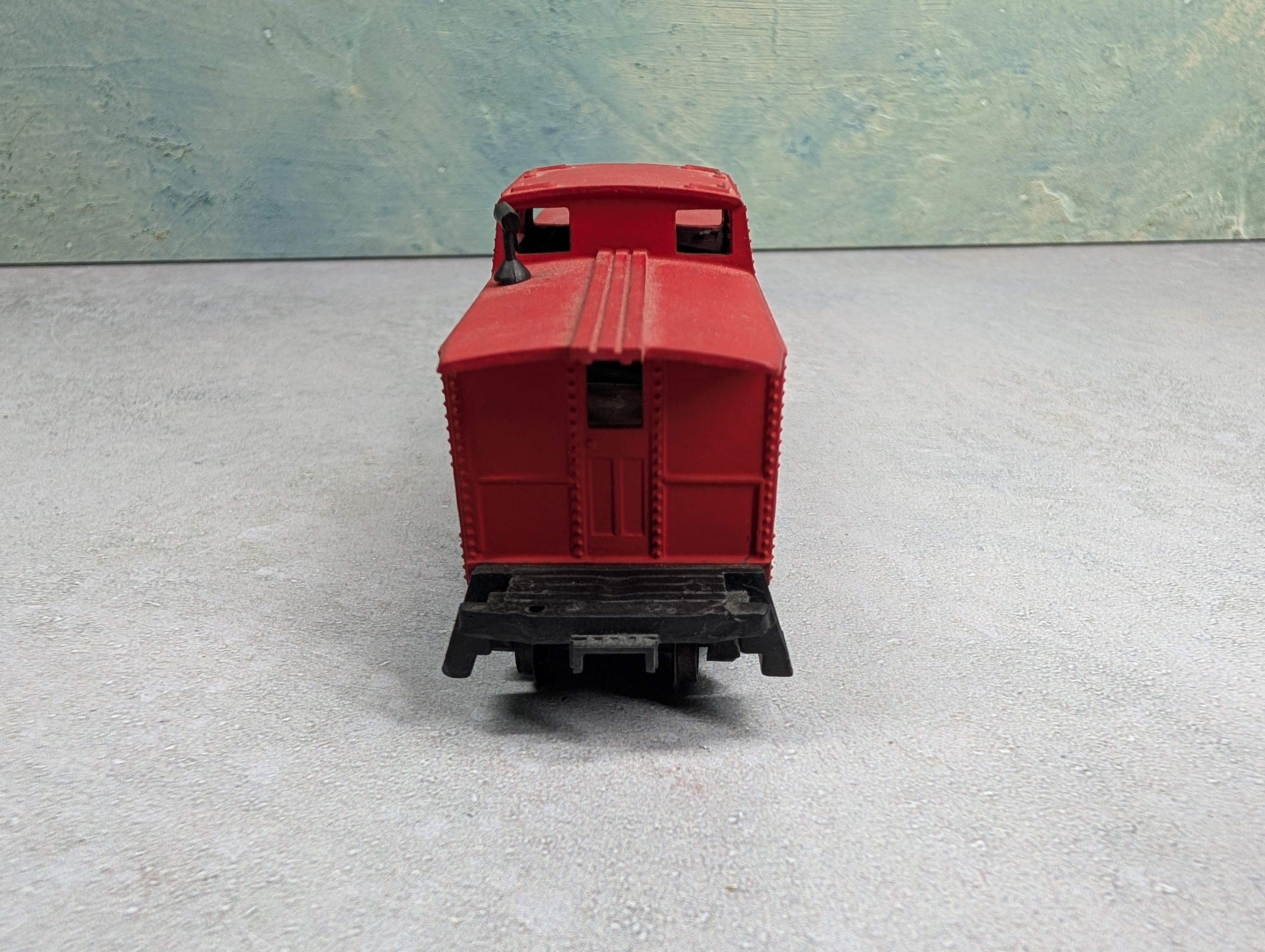 USED HO Scale Caboose Undecorated Red
