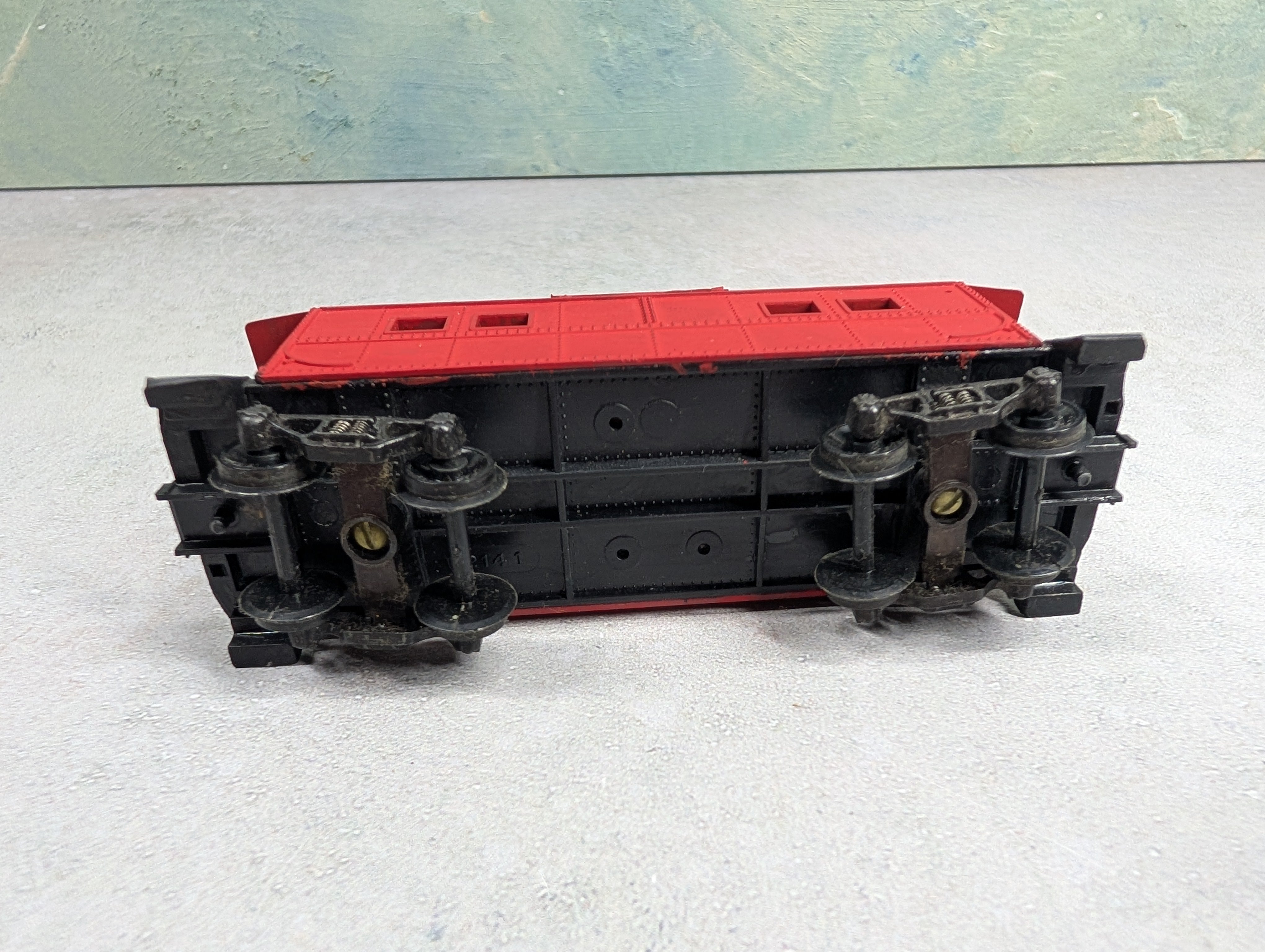 USED HO Scale Caboose Undecorated Red