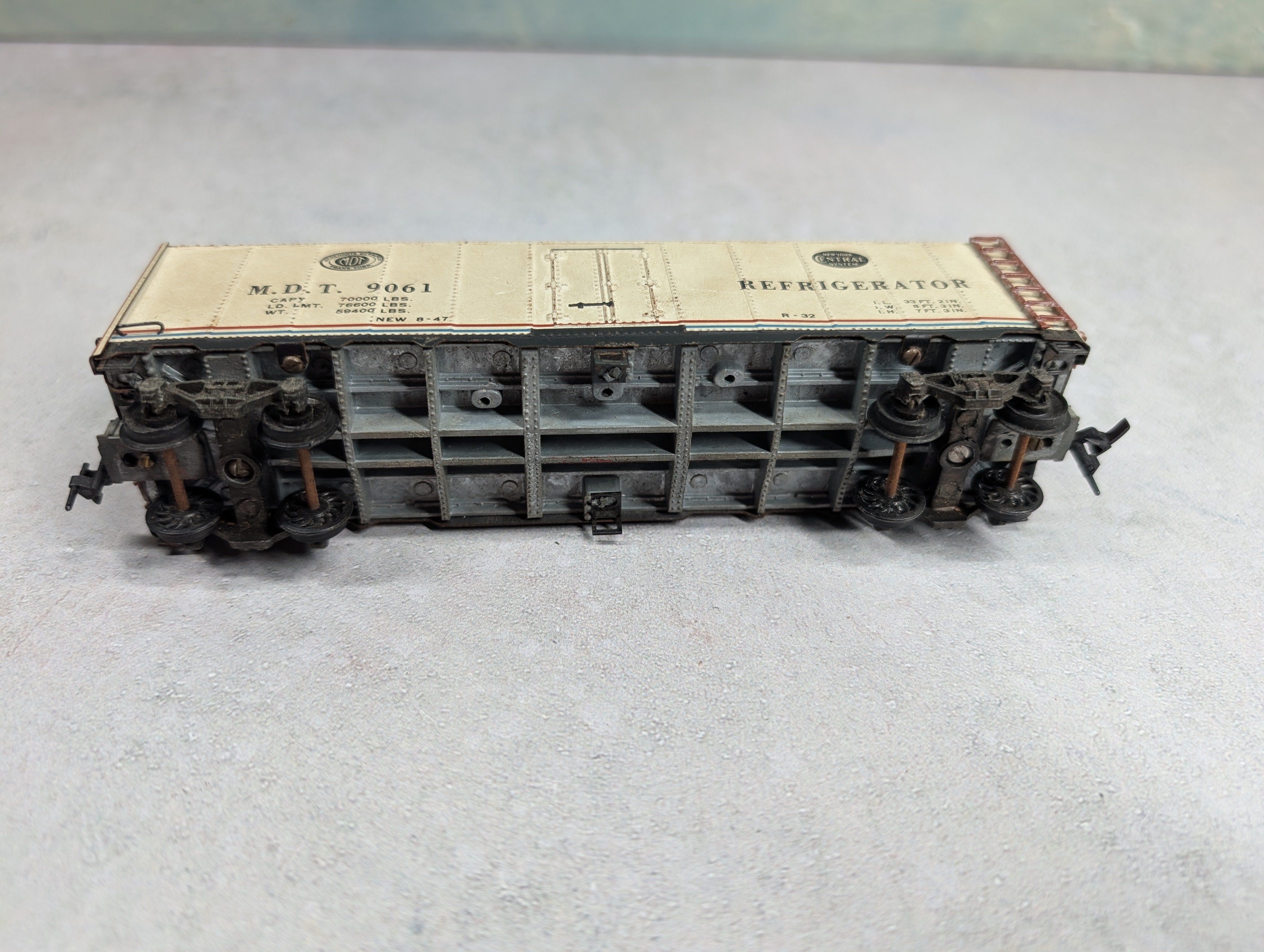 USED Varney HO Scale 40' Reefer Box Car Merchants Despatch MDT #9061
